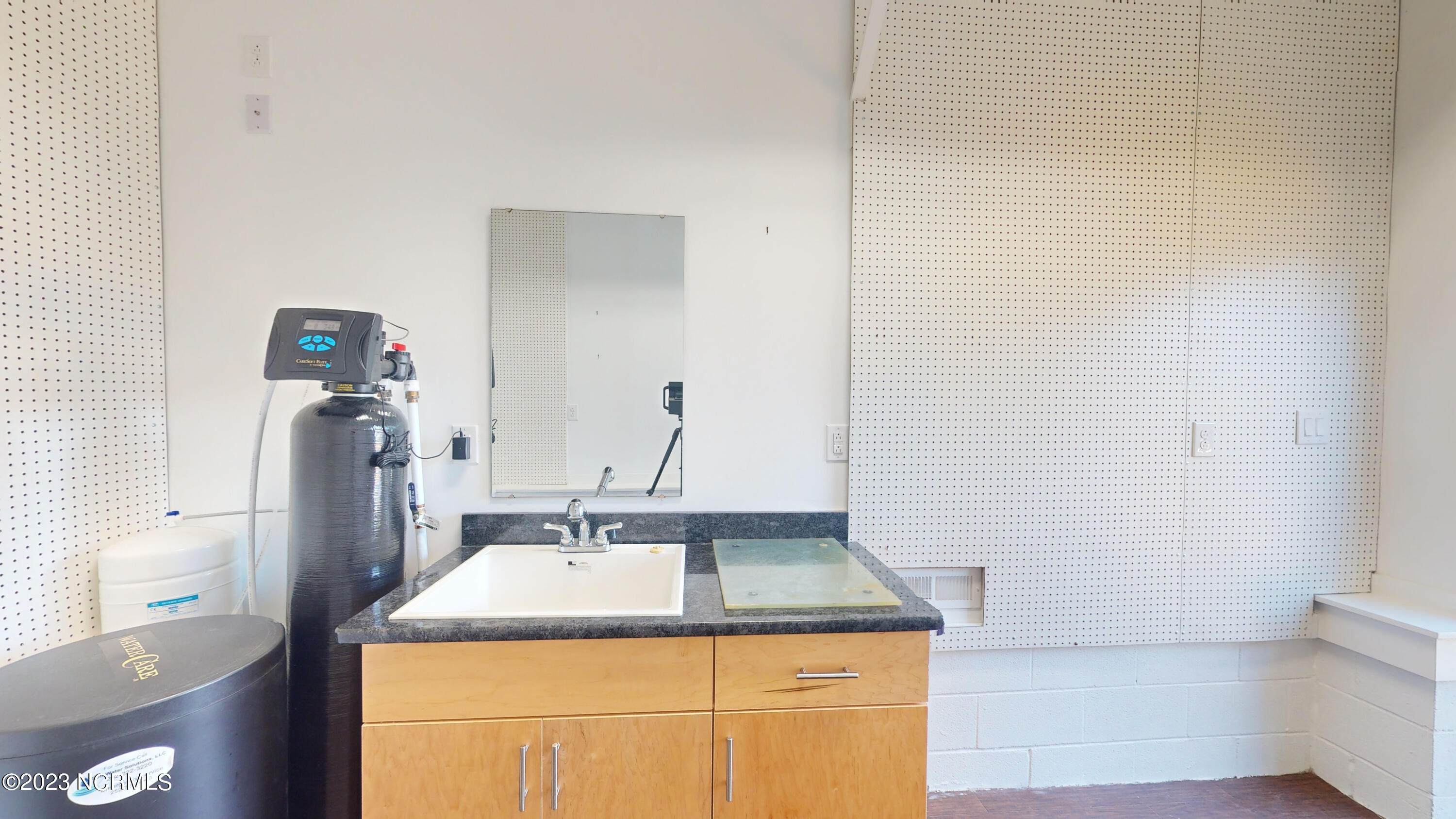 2105 Hidden Harbor Drive