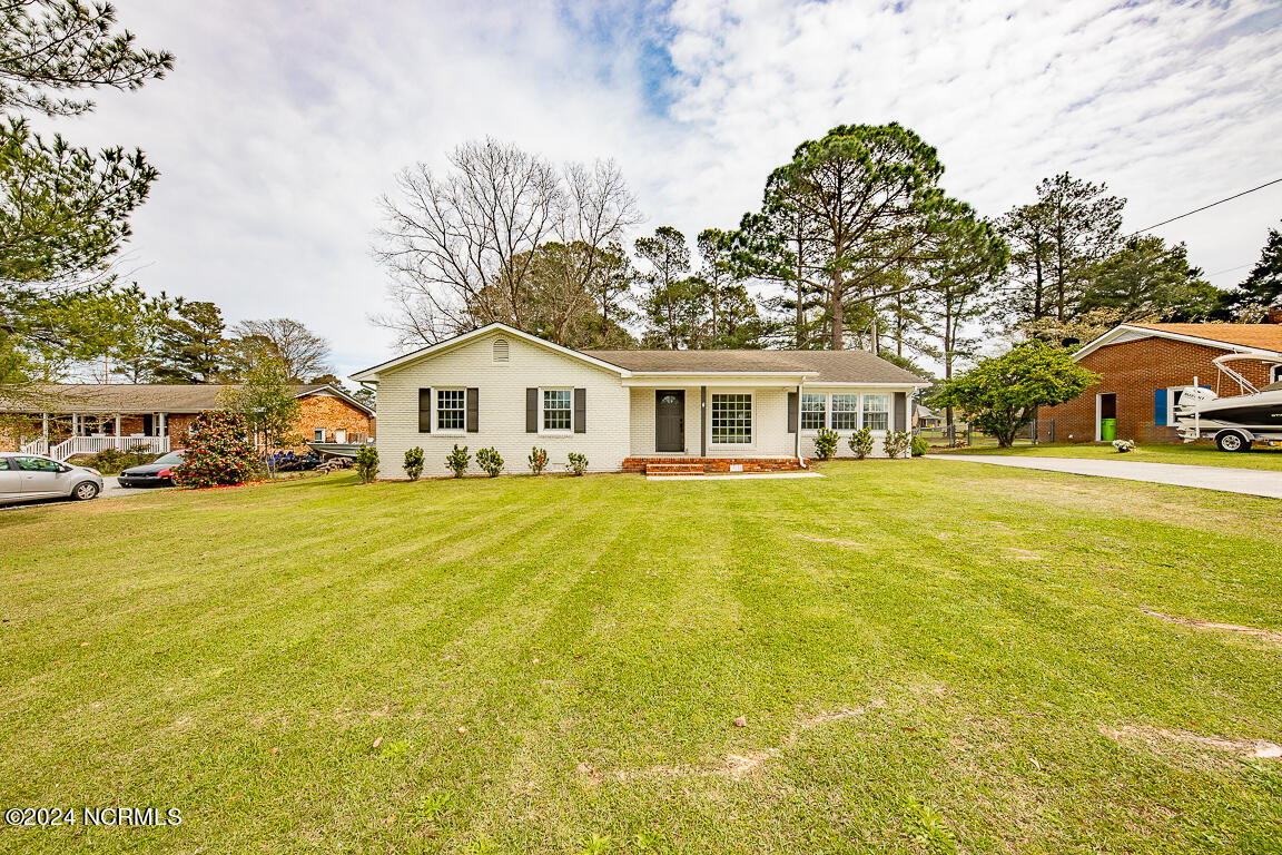 407 Madam Moores Lane