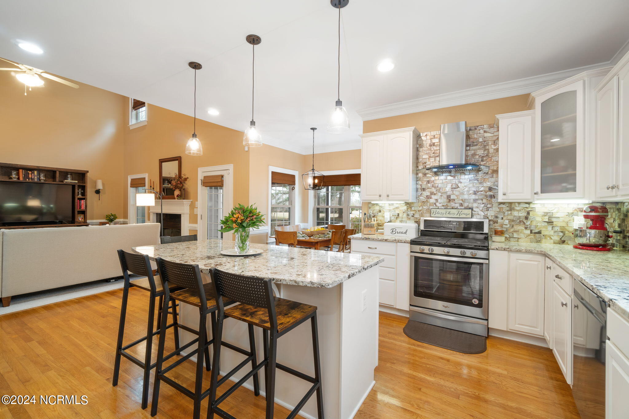 113 Emmen Road