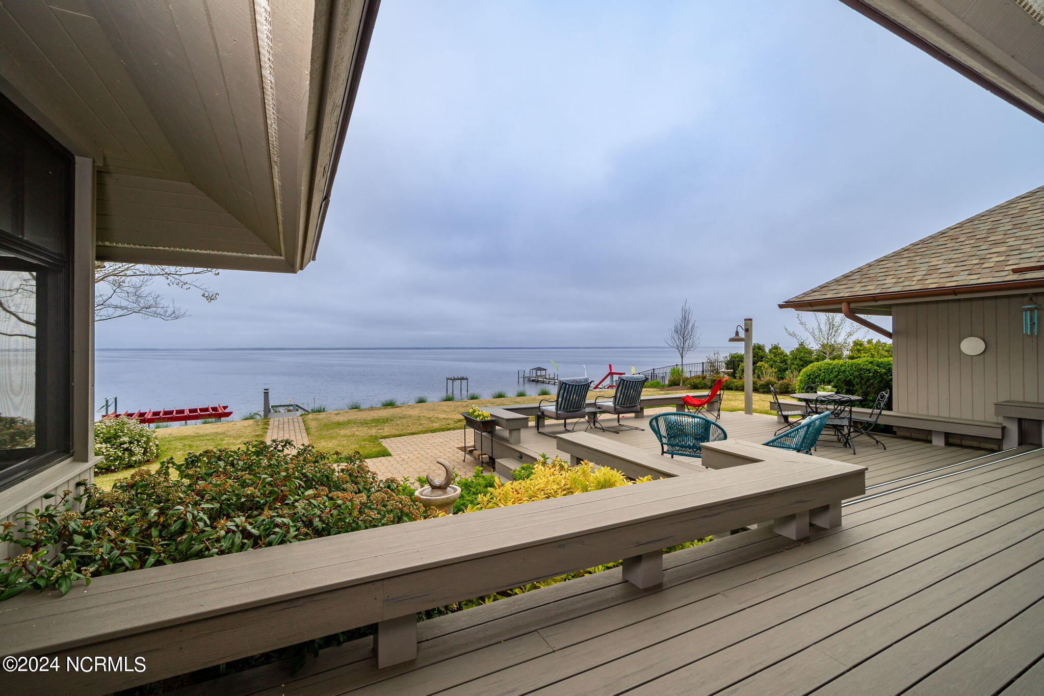 232 Drake Landing
