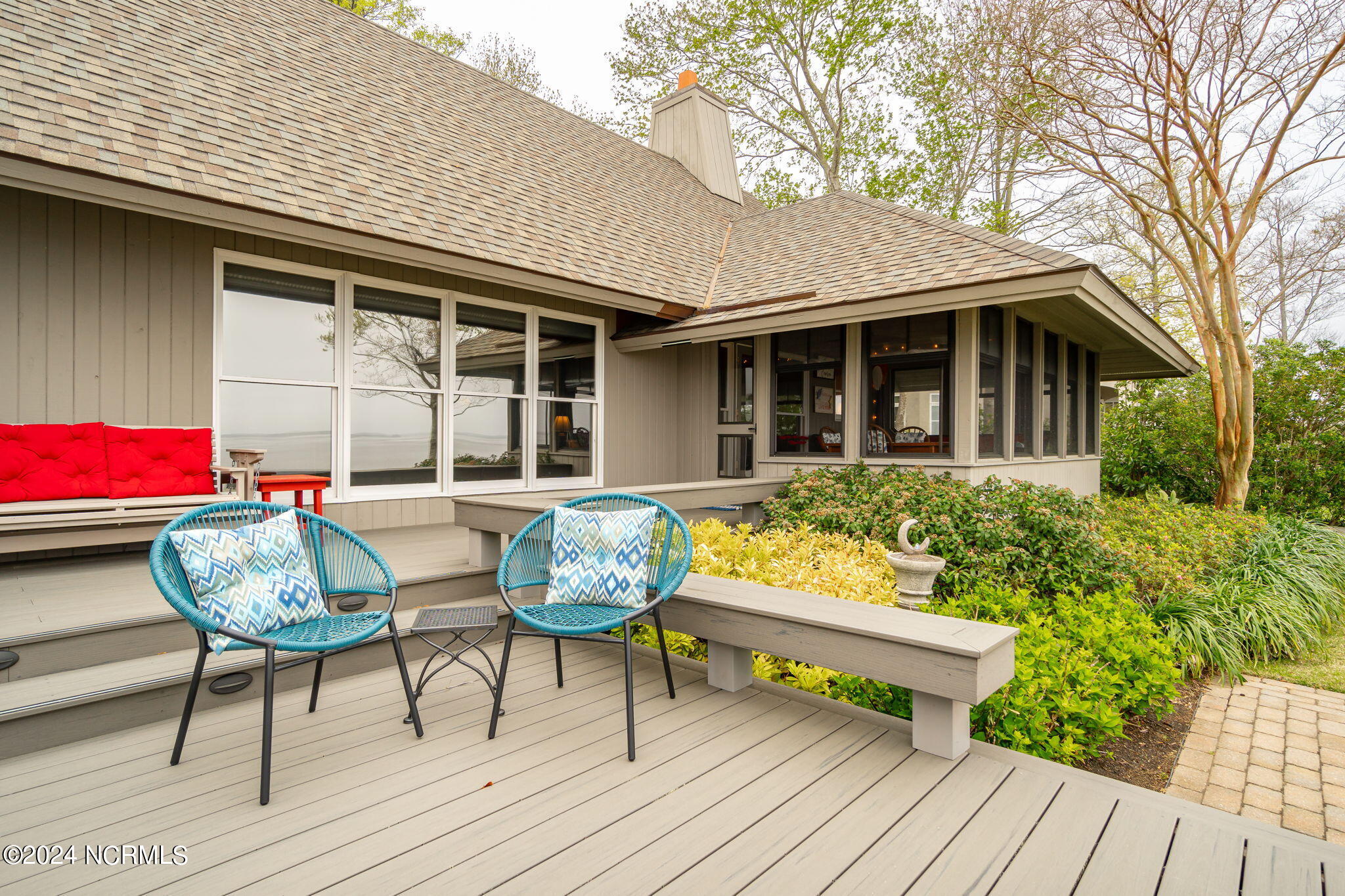232 Drake Landing