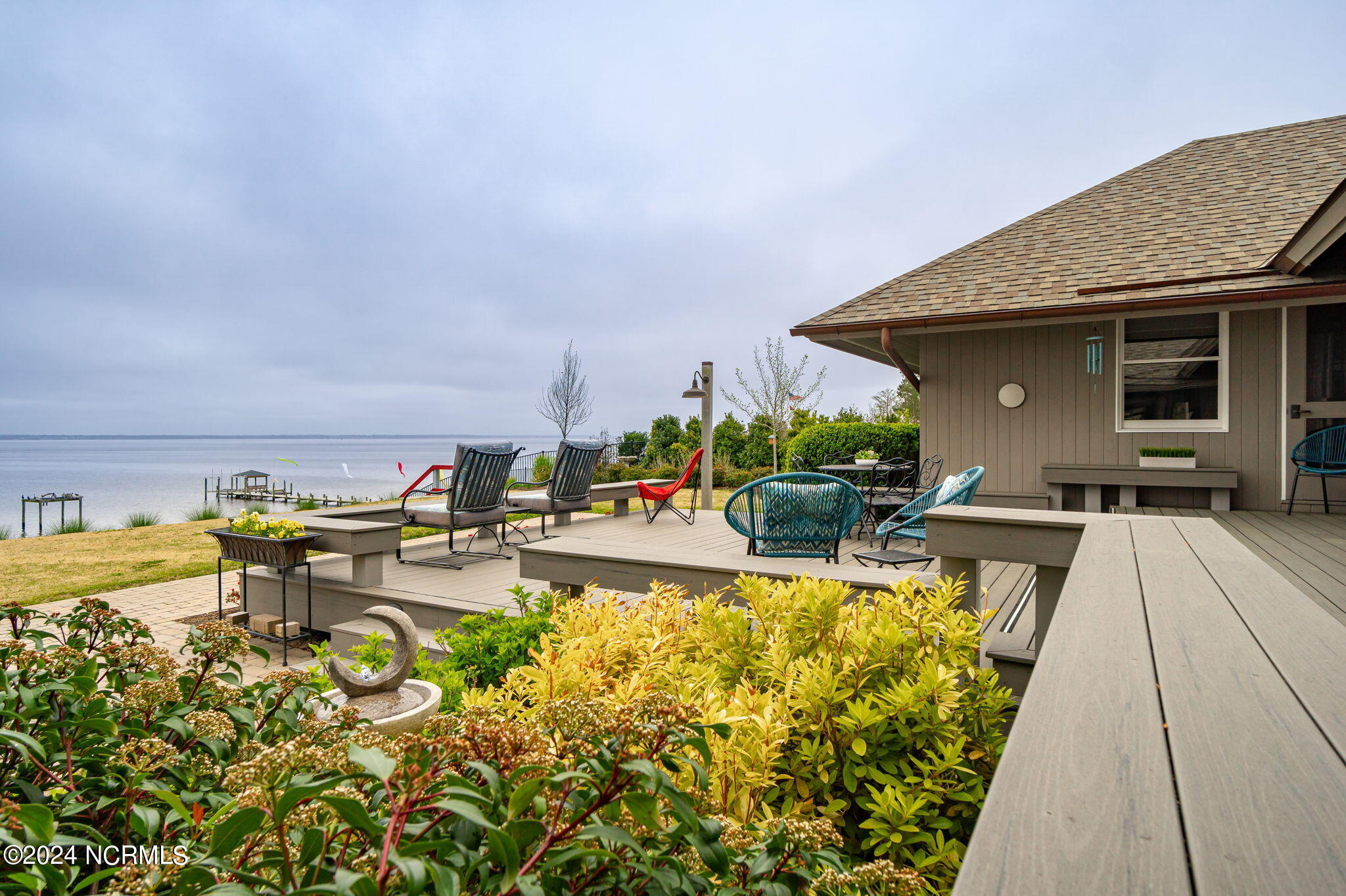 232 Drake Landing