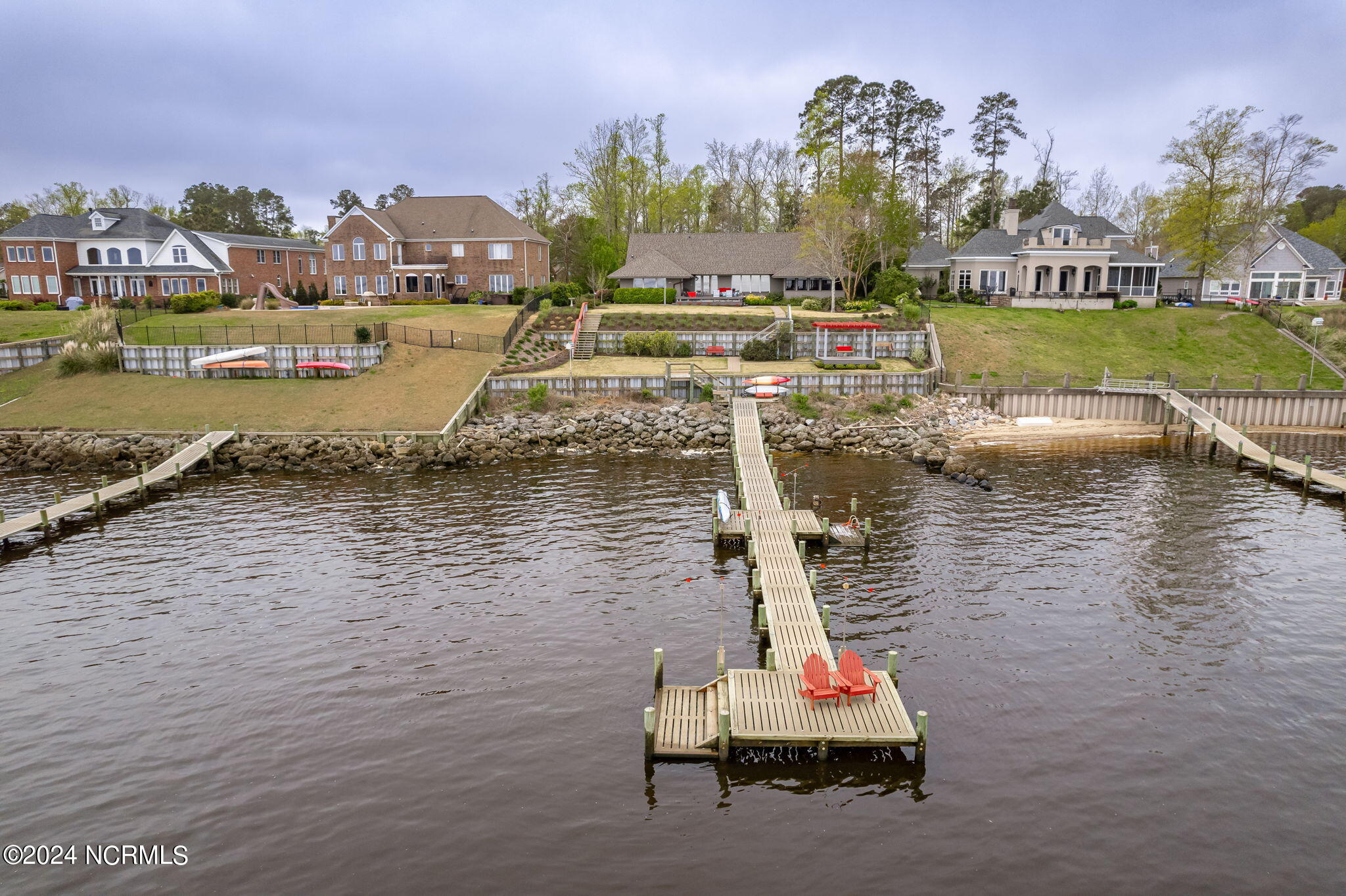 232 Drake Landing