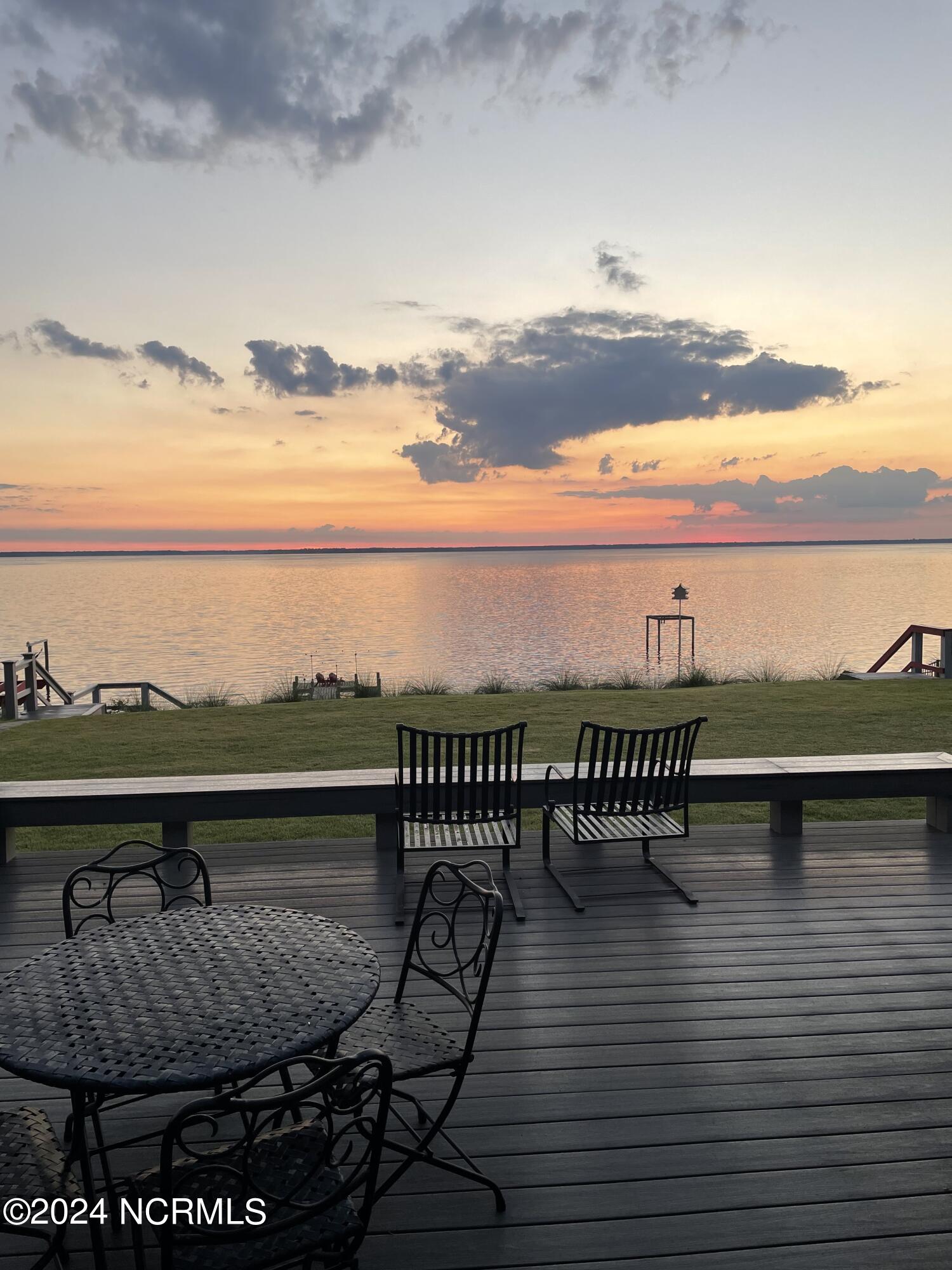 232 Drake Landing