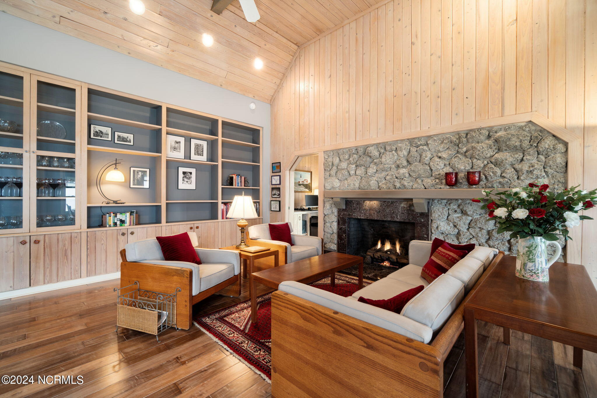 232 Drake Landing