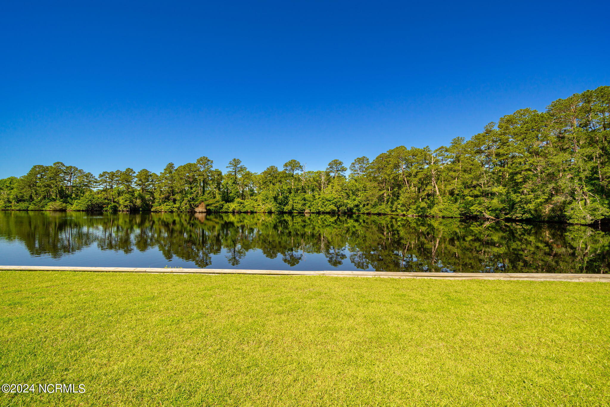 125 Shoreview Drive