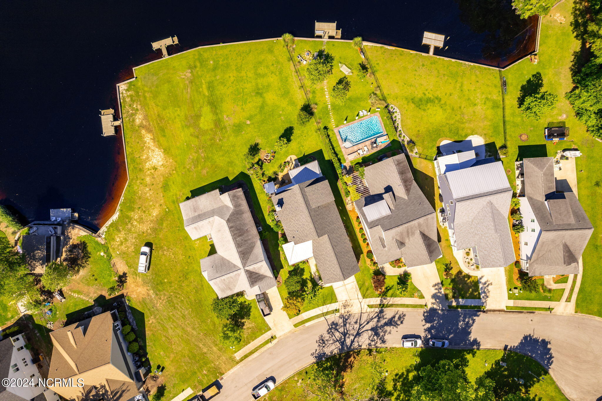 125 Shoreview Drive