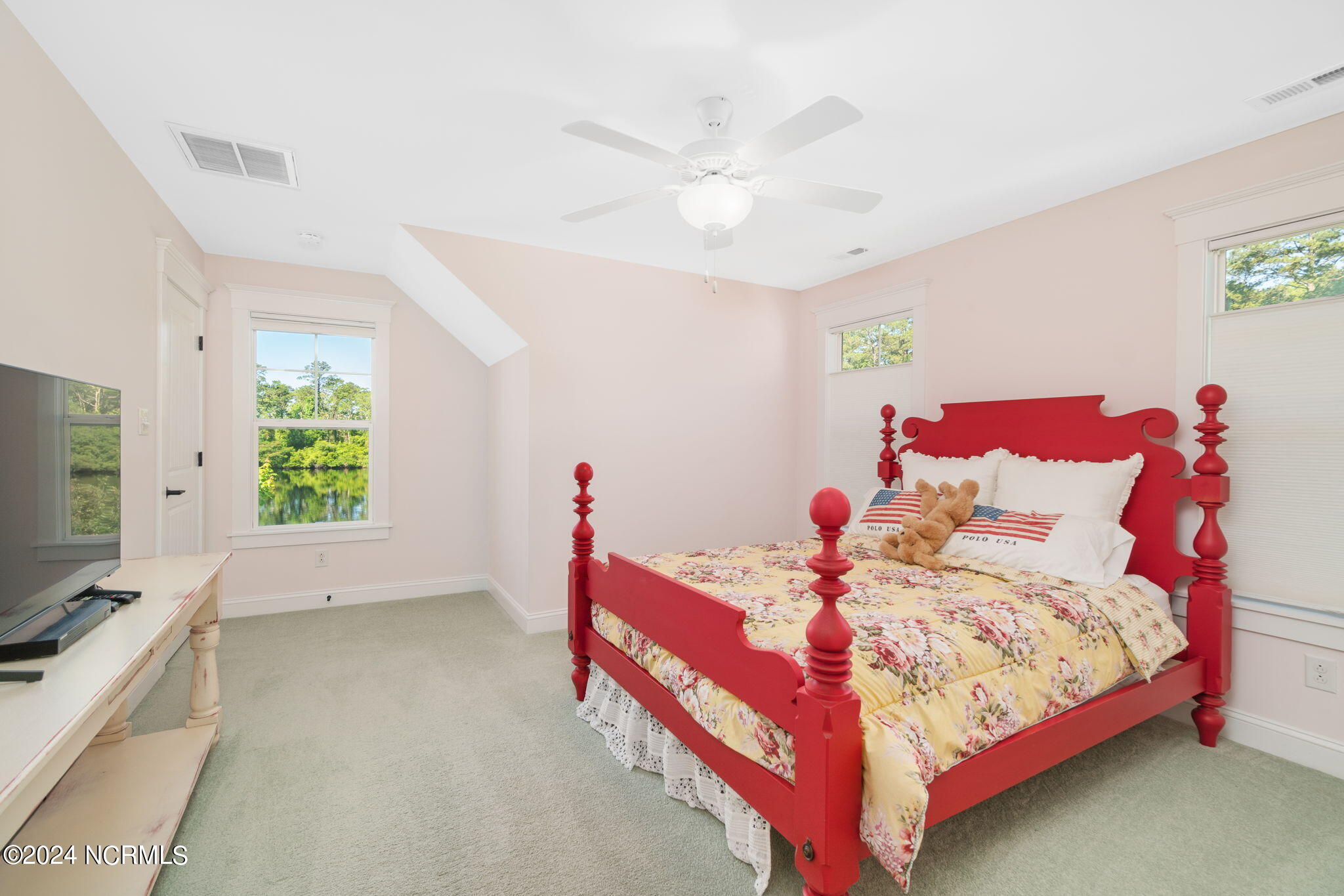 125 Shoreview Drive