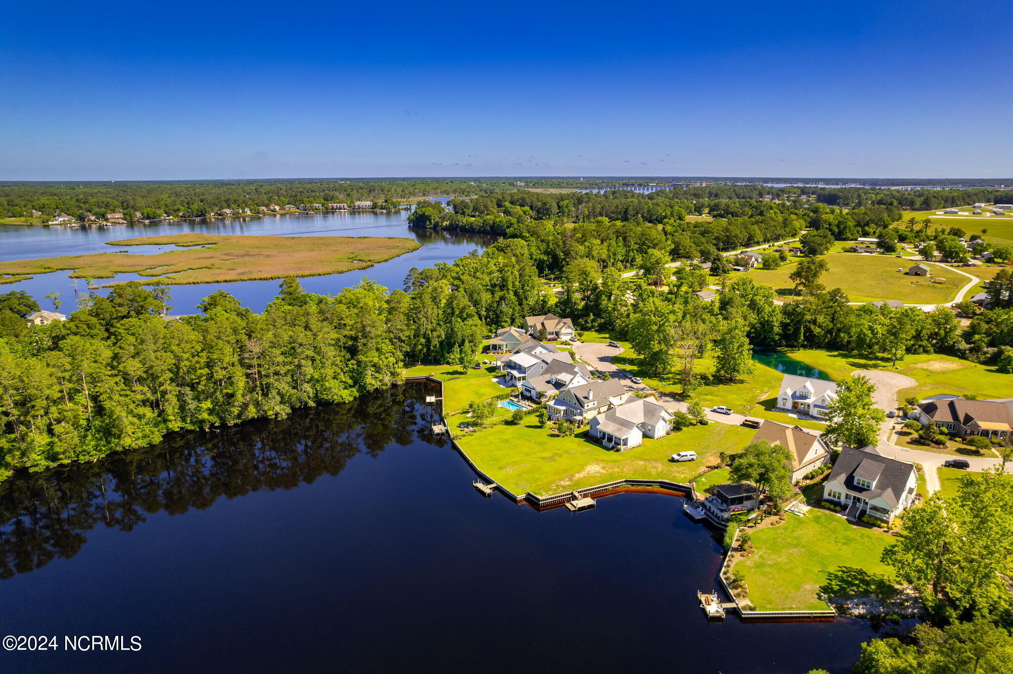 125 Shoreview Drive