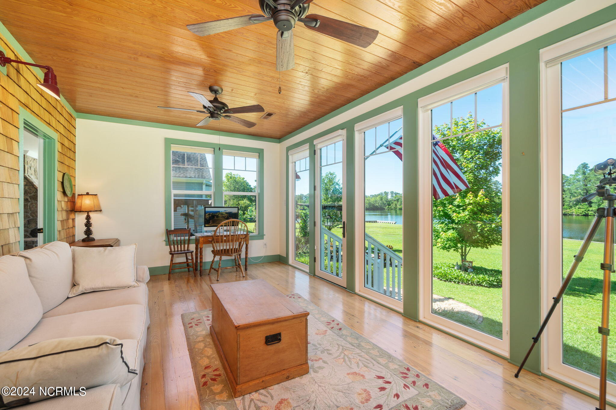125 Shoreview Drive