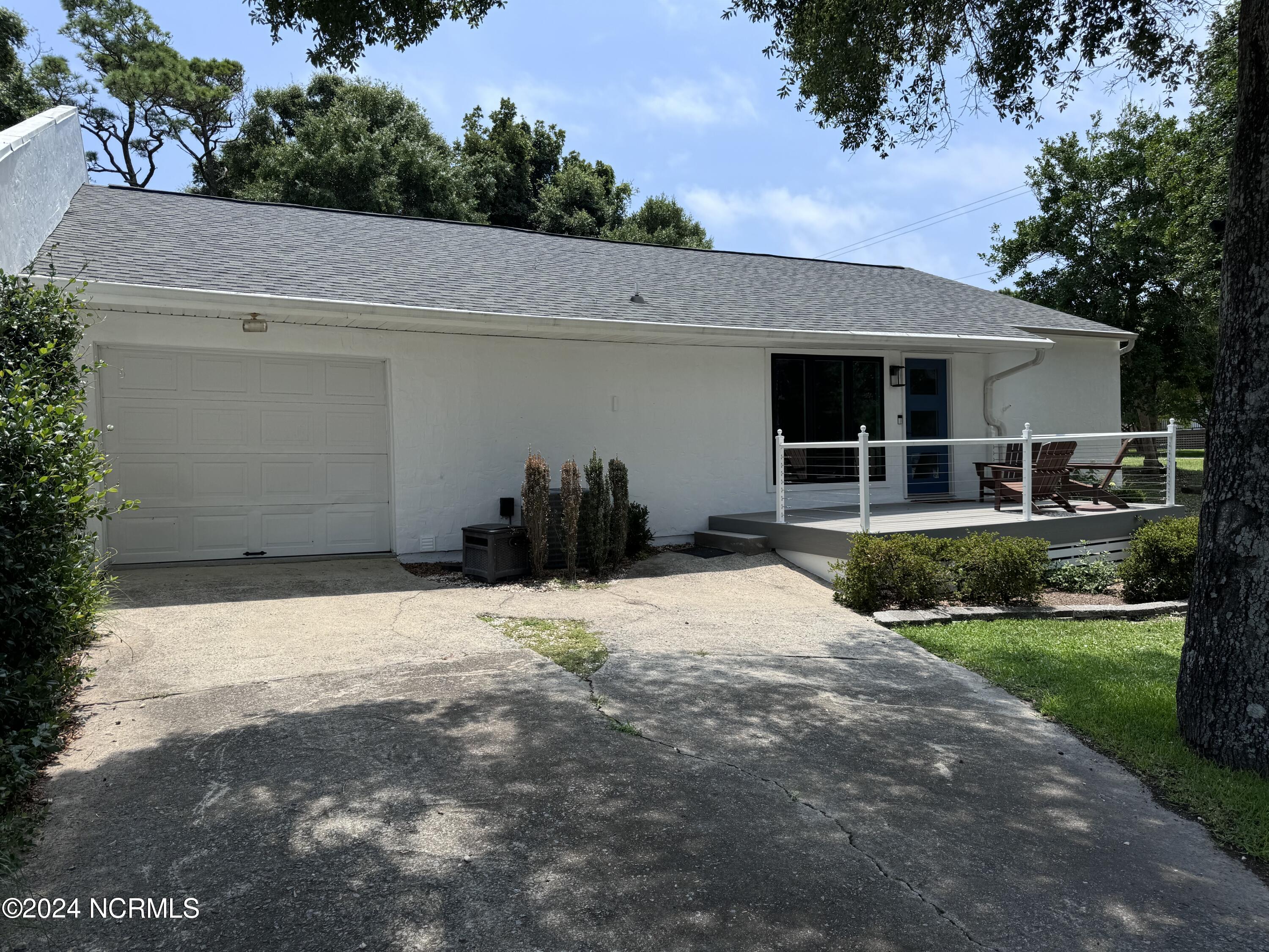 207 Hoop Pole Creek Drive