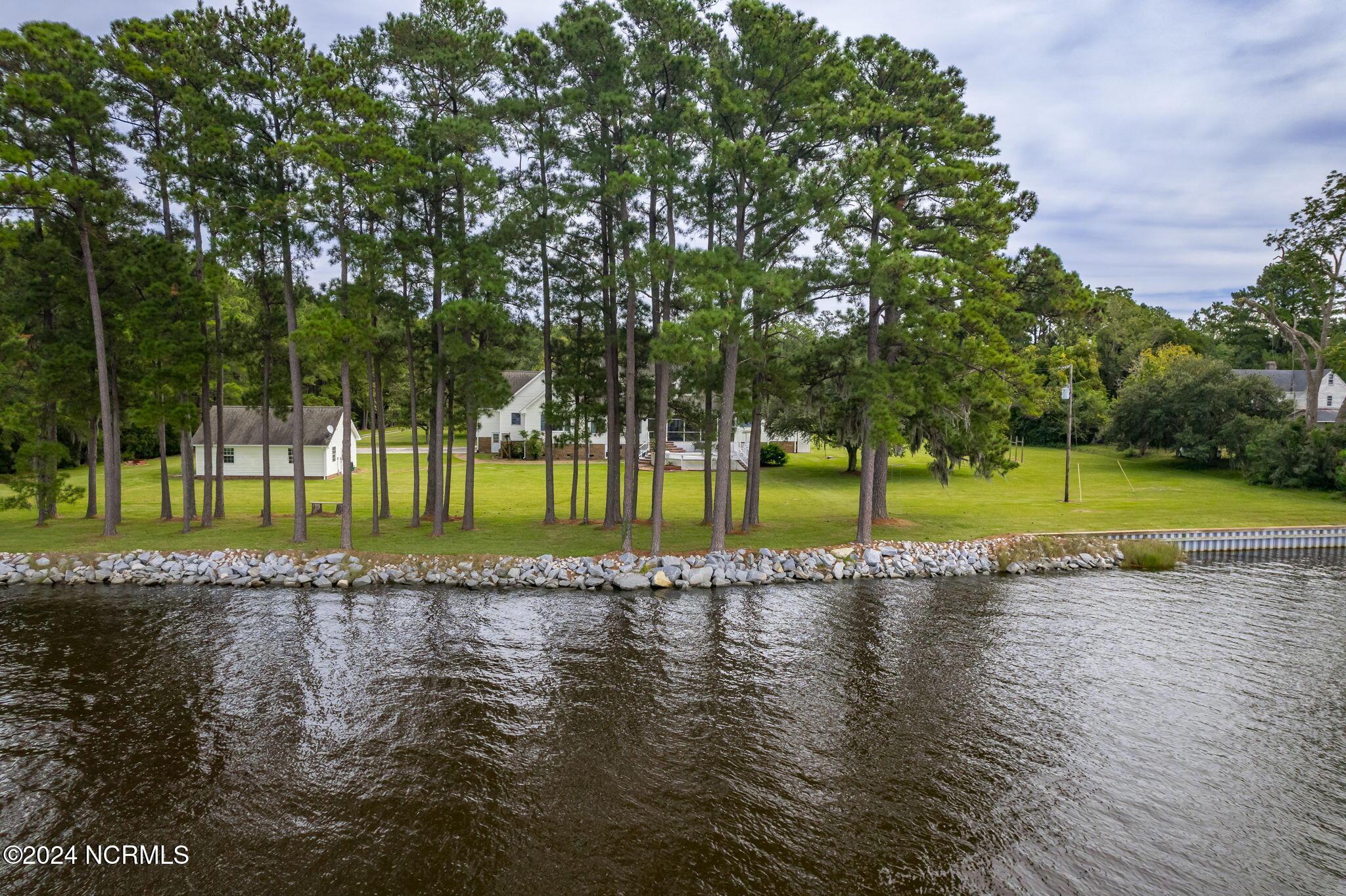 300 Carraway Mcintyre Lane