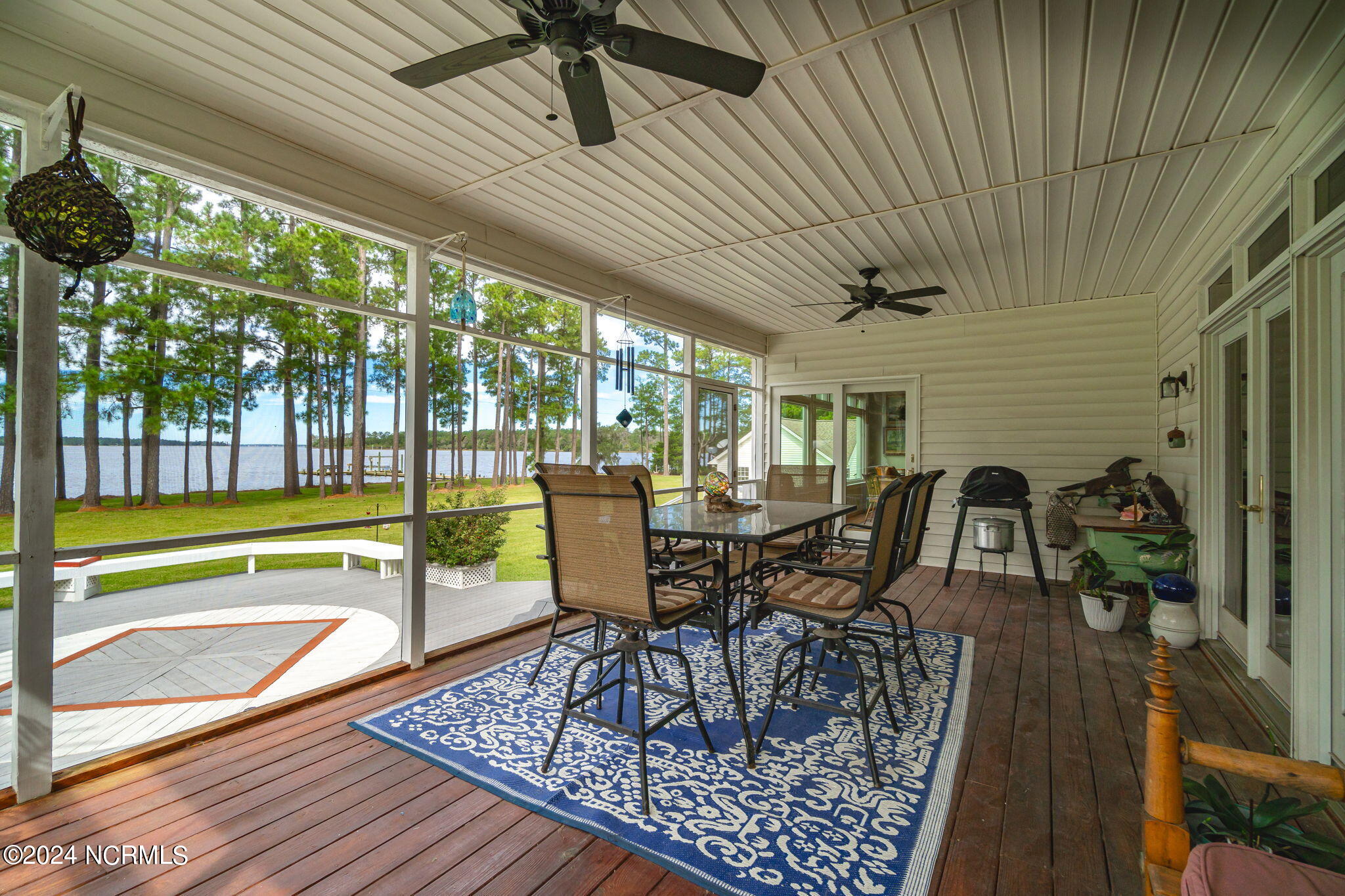 300 Carraway Mcintyre Lane