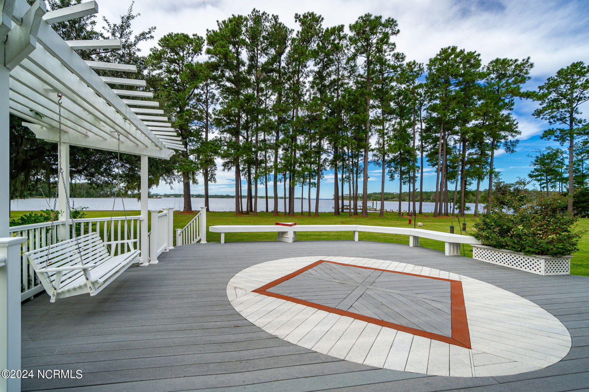 300 Carraway Mcintyre Lane