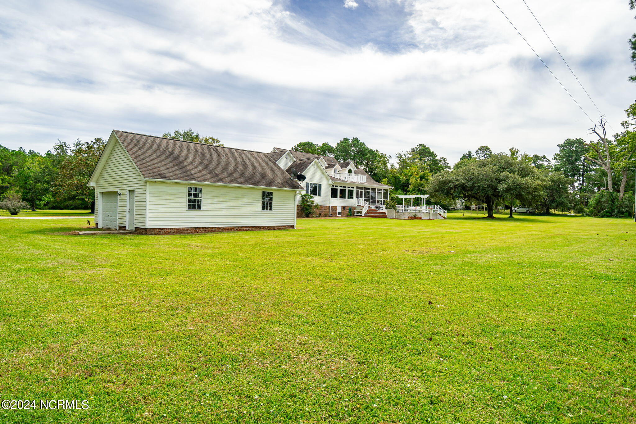 300 Carraway Mcintyre Lane