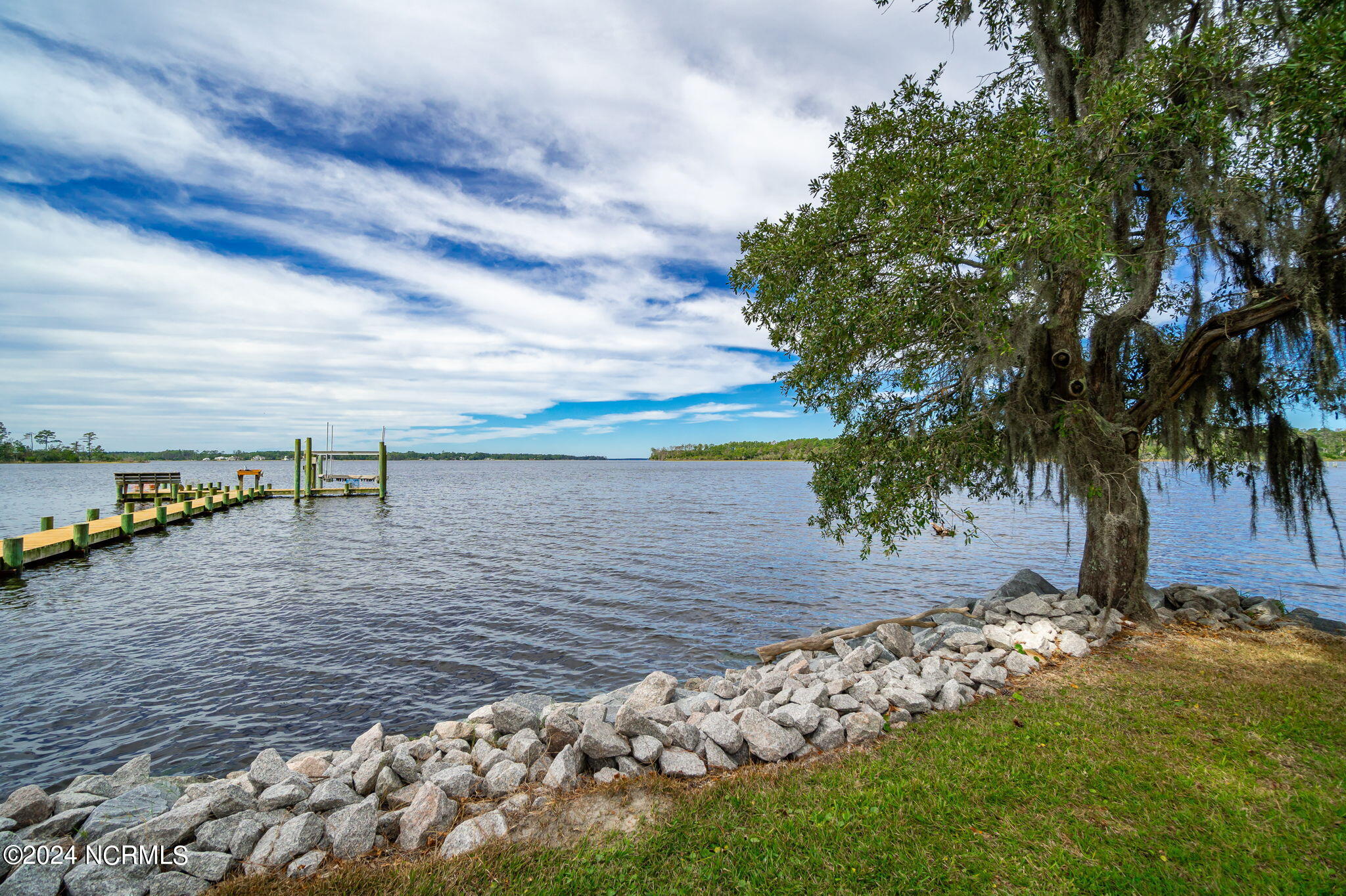 300 Carraway Mcintyre Lane