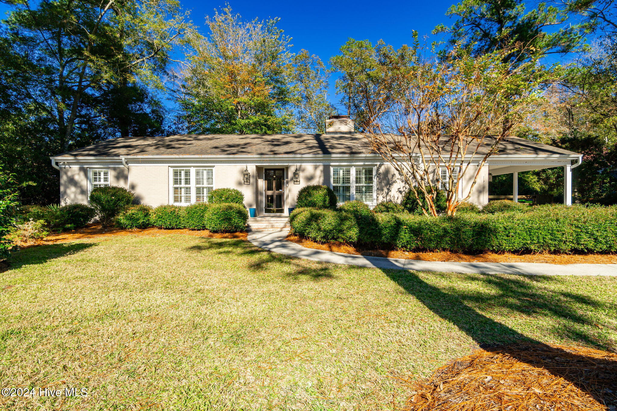 400 Fairway Drive