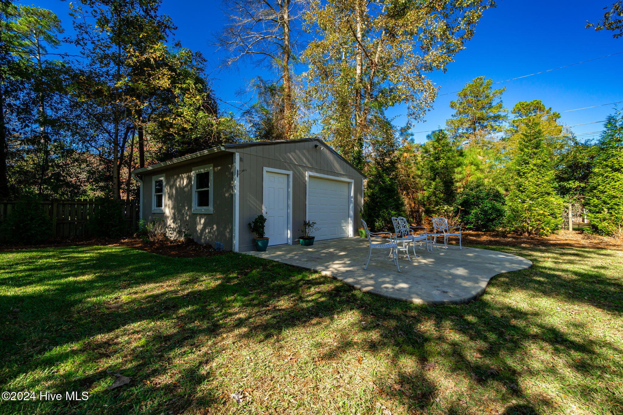 400 Fairway Drive