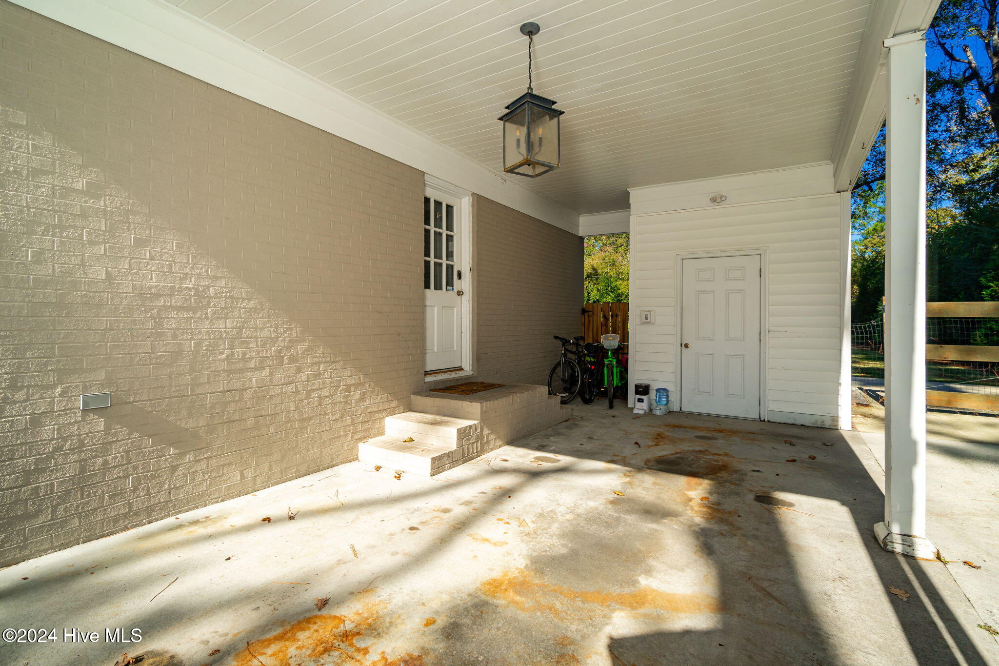 400 Fairway Drive