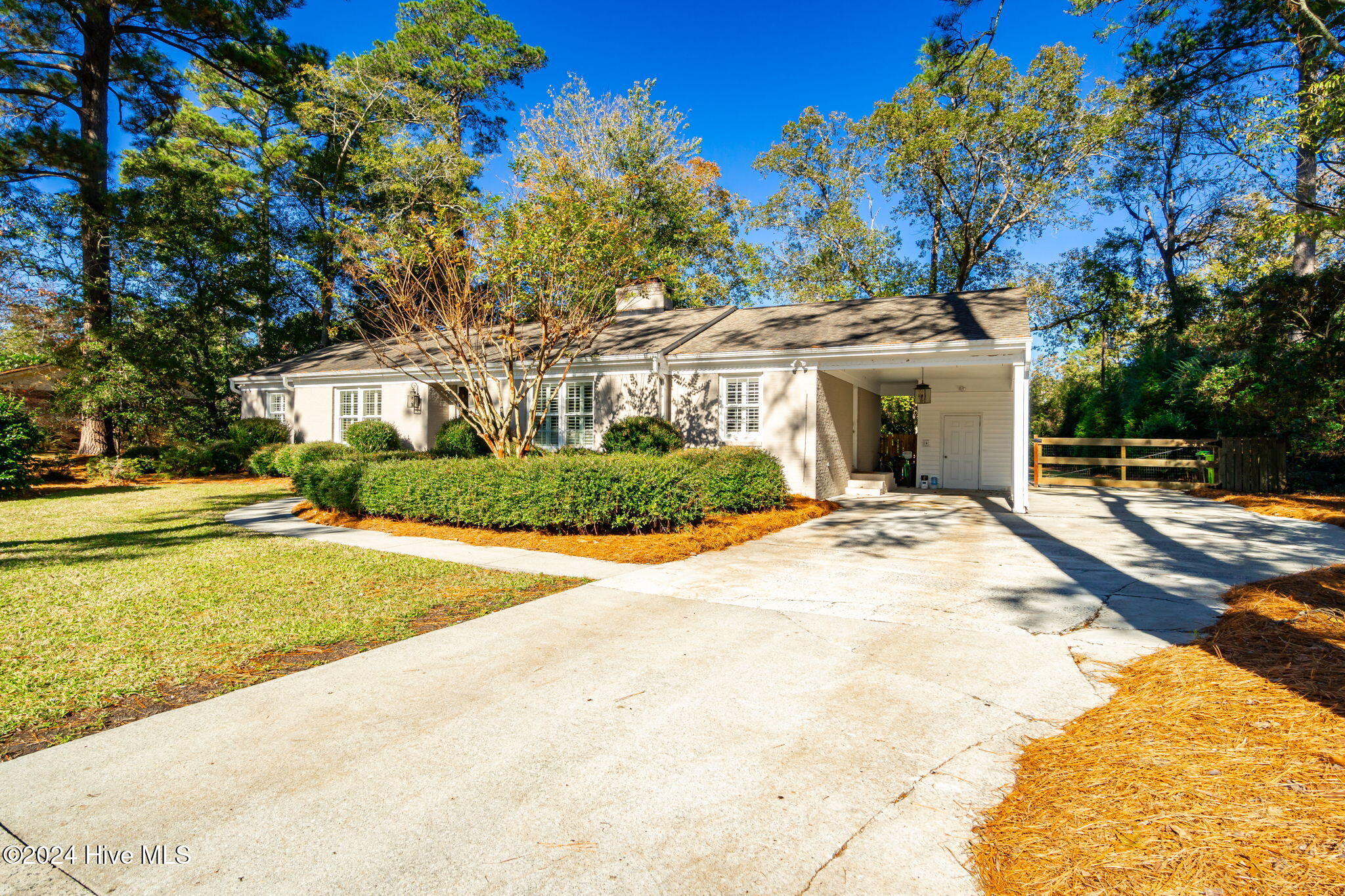 400 Fairway Drive
