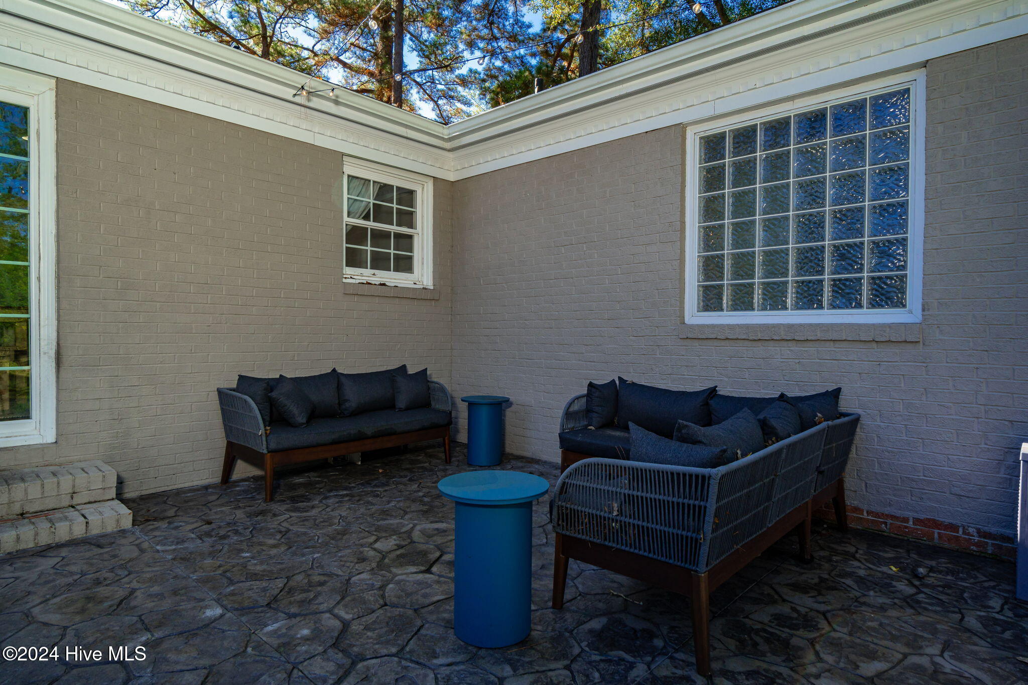 400 Fairway Drive