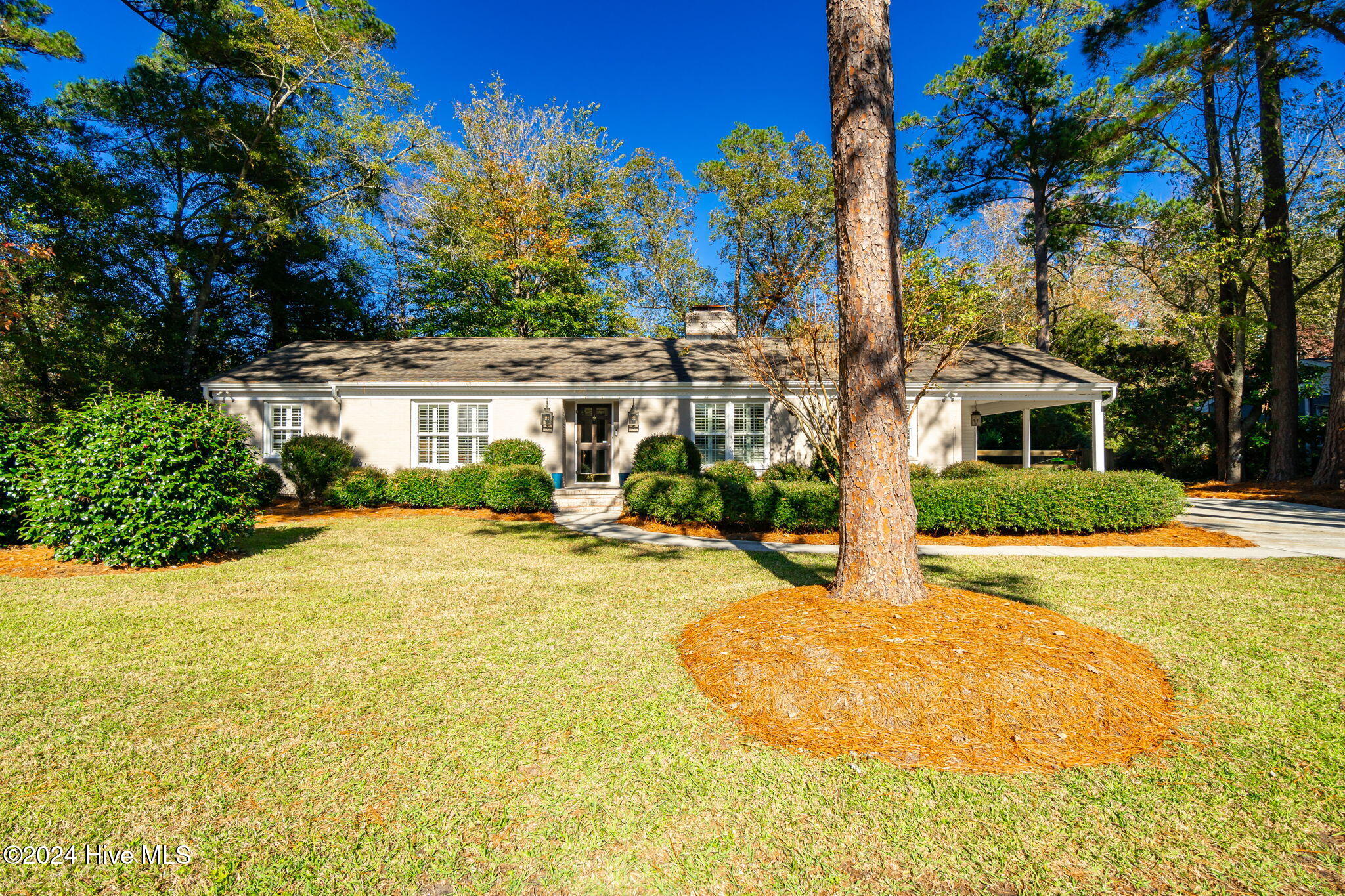 400 Fairway Drive