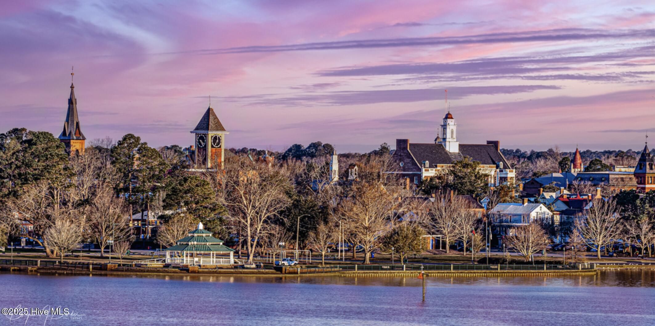 101 29 Shoreview Drive