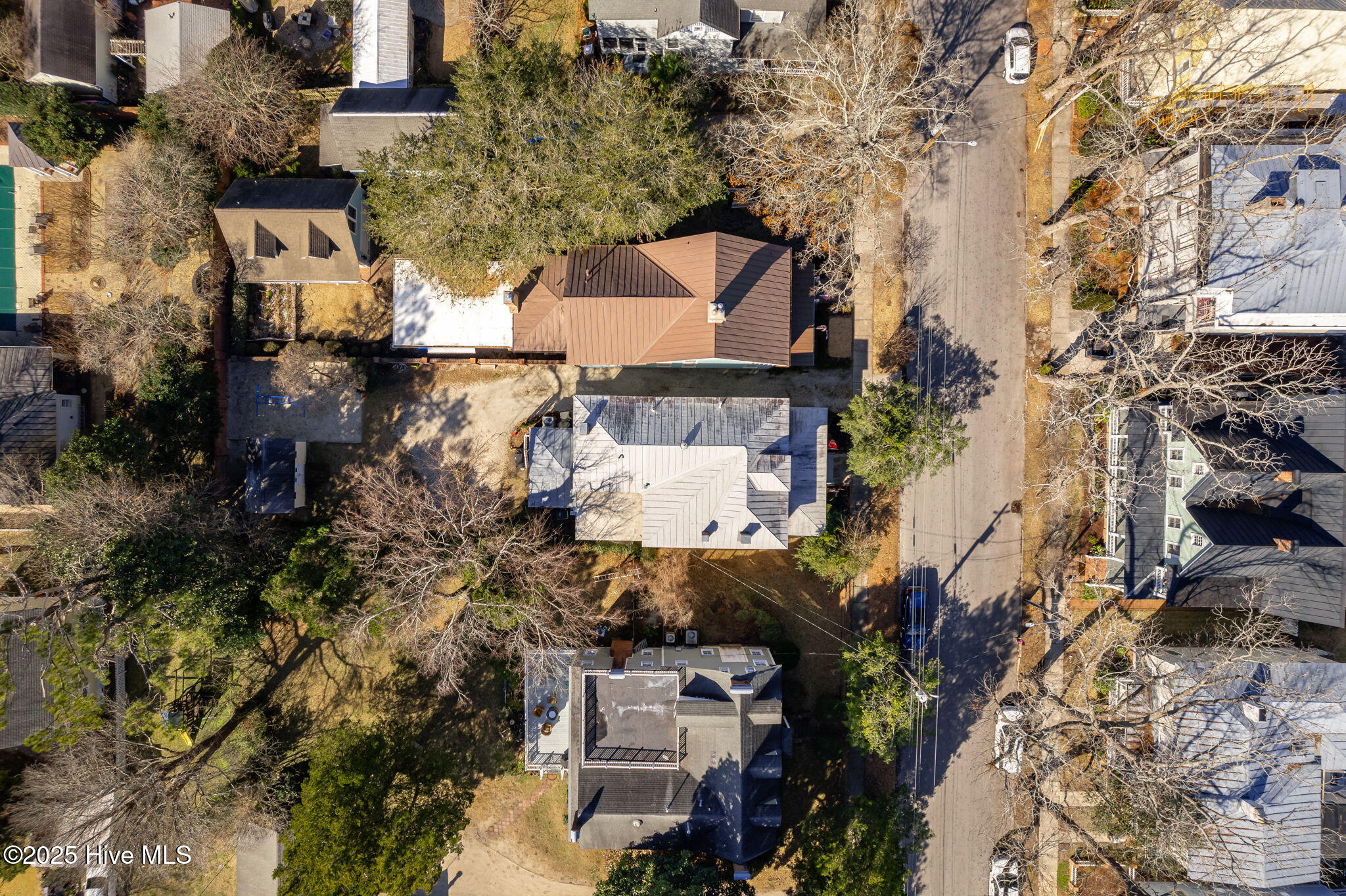 609 E Front Street