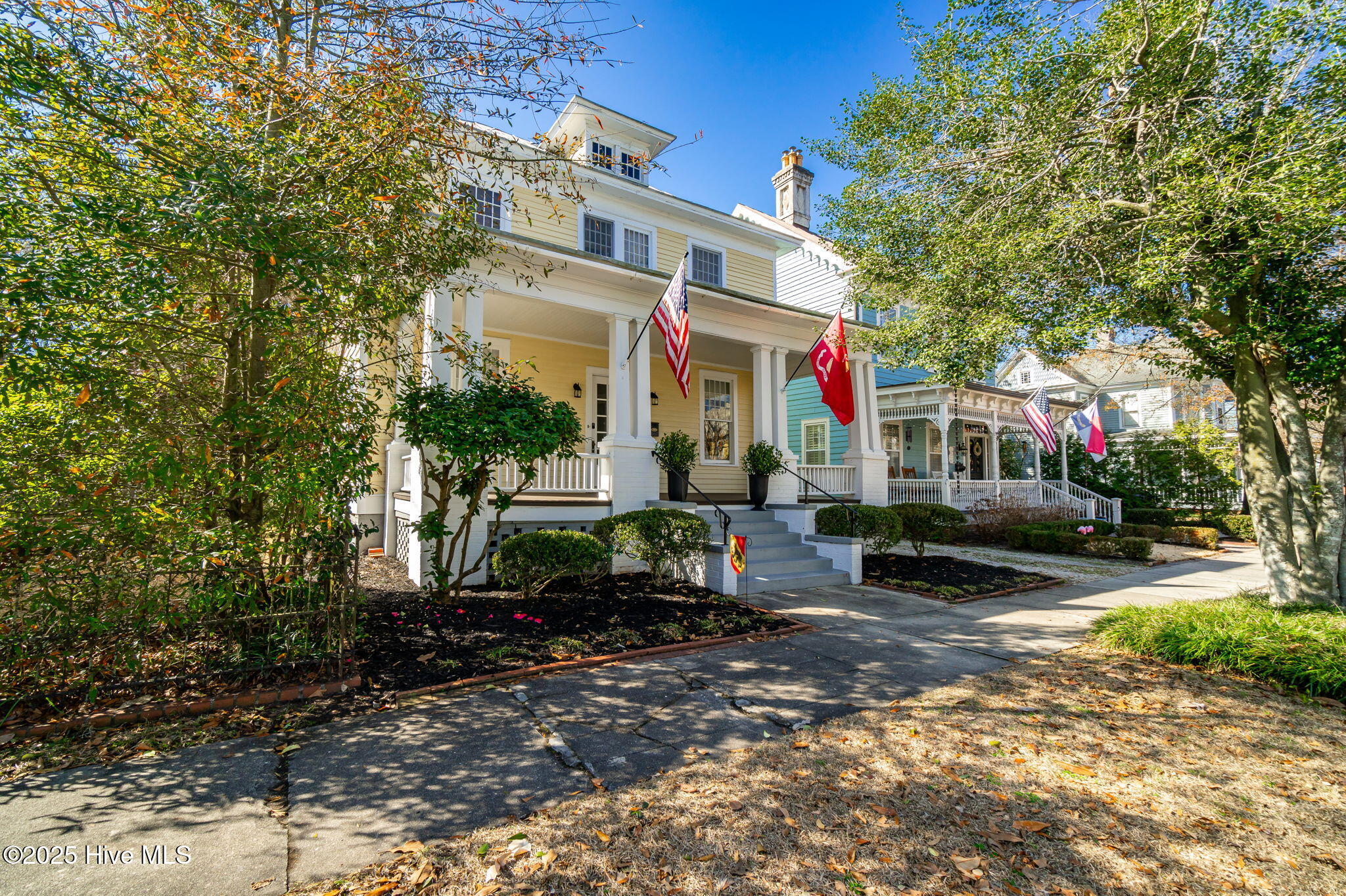 609 E Front Street