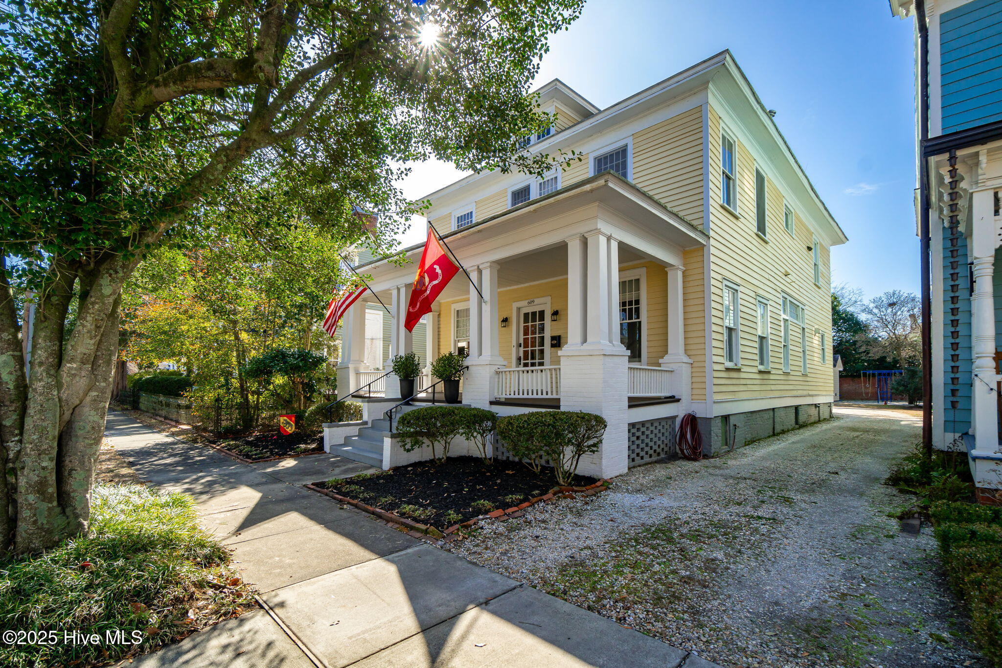 609 E Front Street