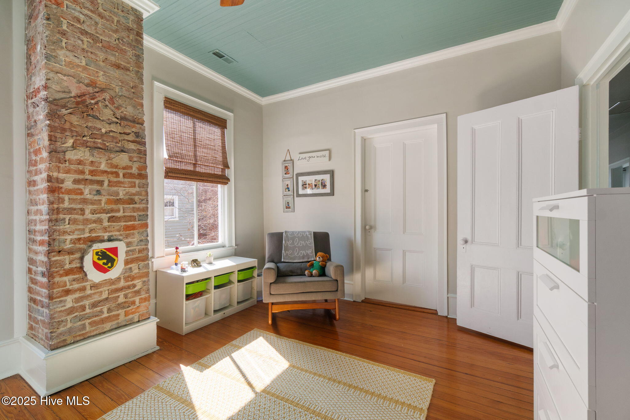 609 E Front Street