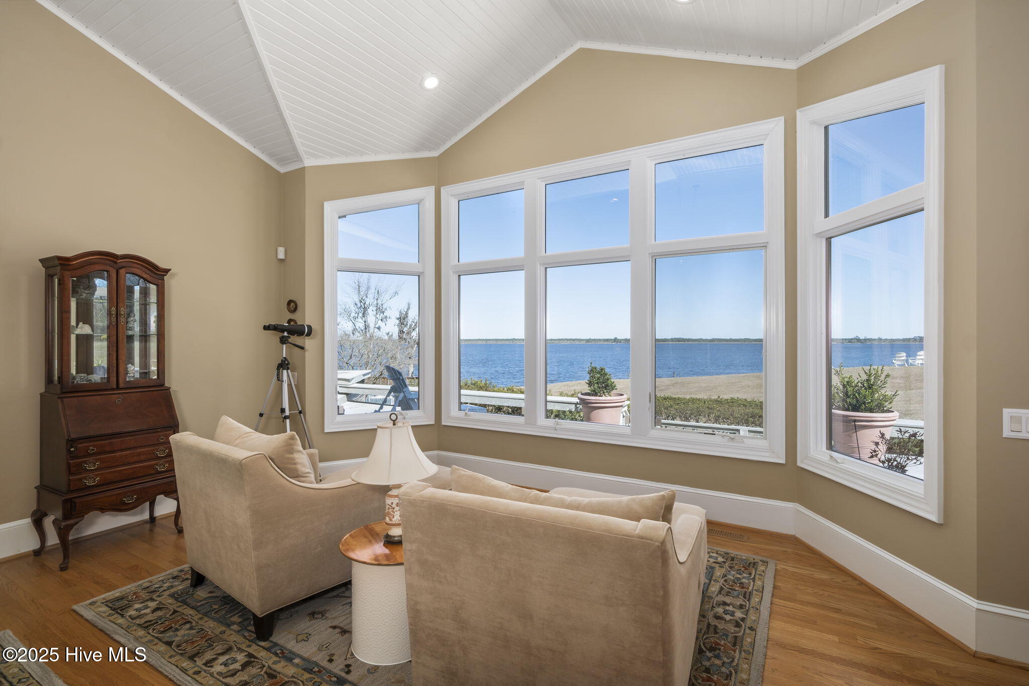 2902 Neuse River Drive