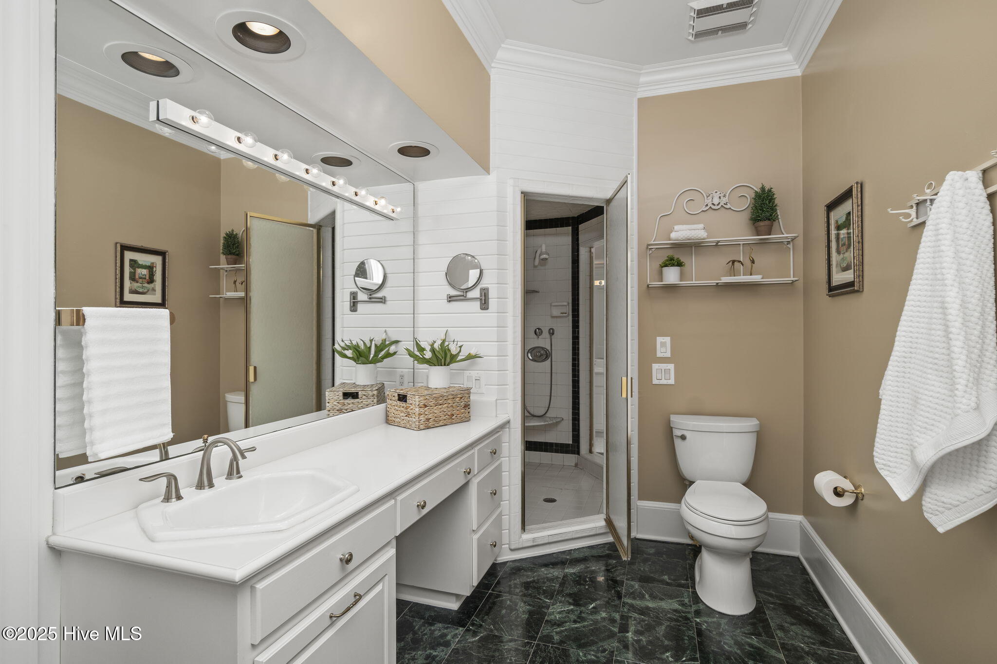 2902 Neuse River Drive