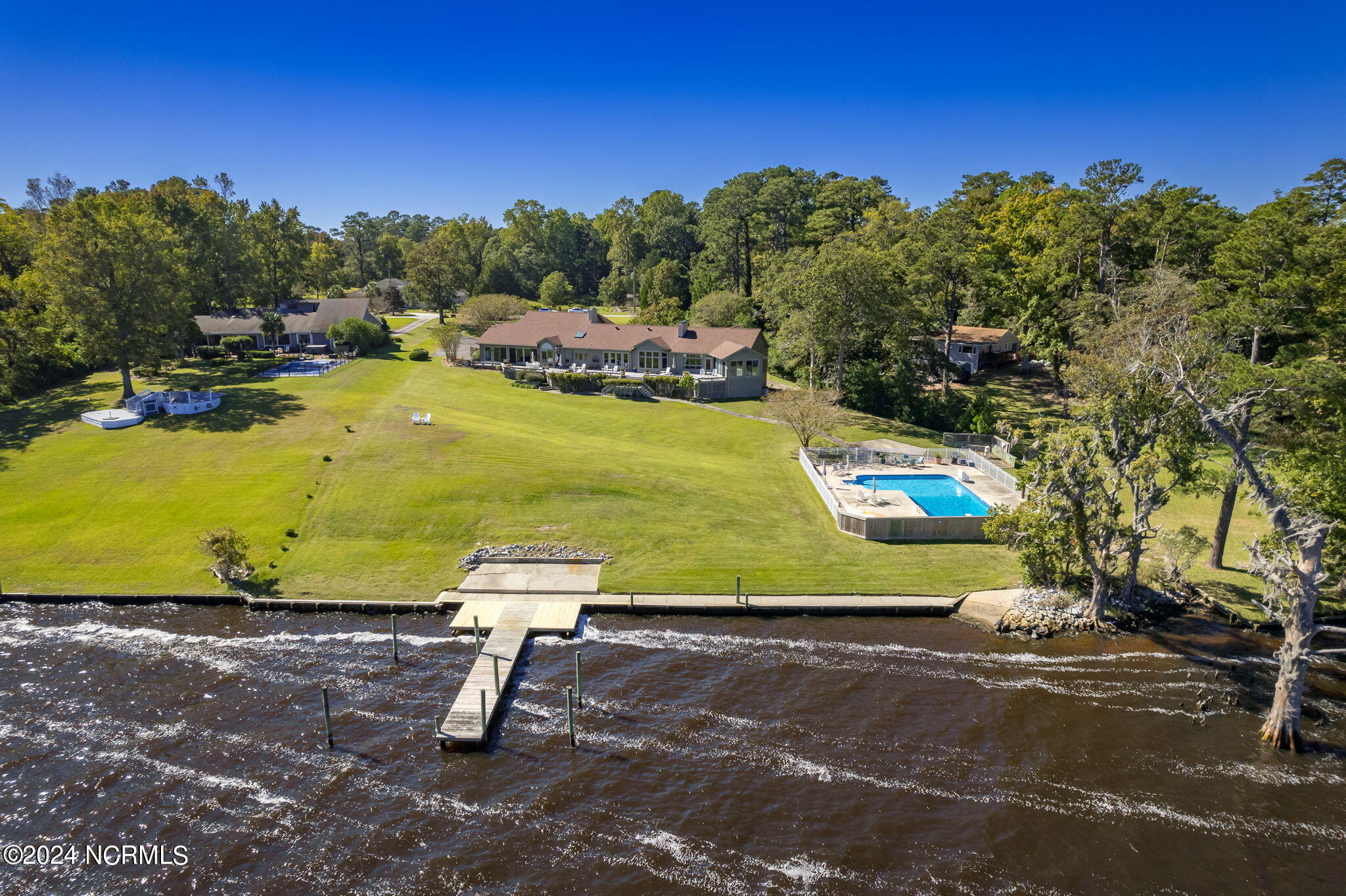 2902 Neuse River Drive