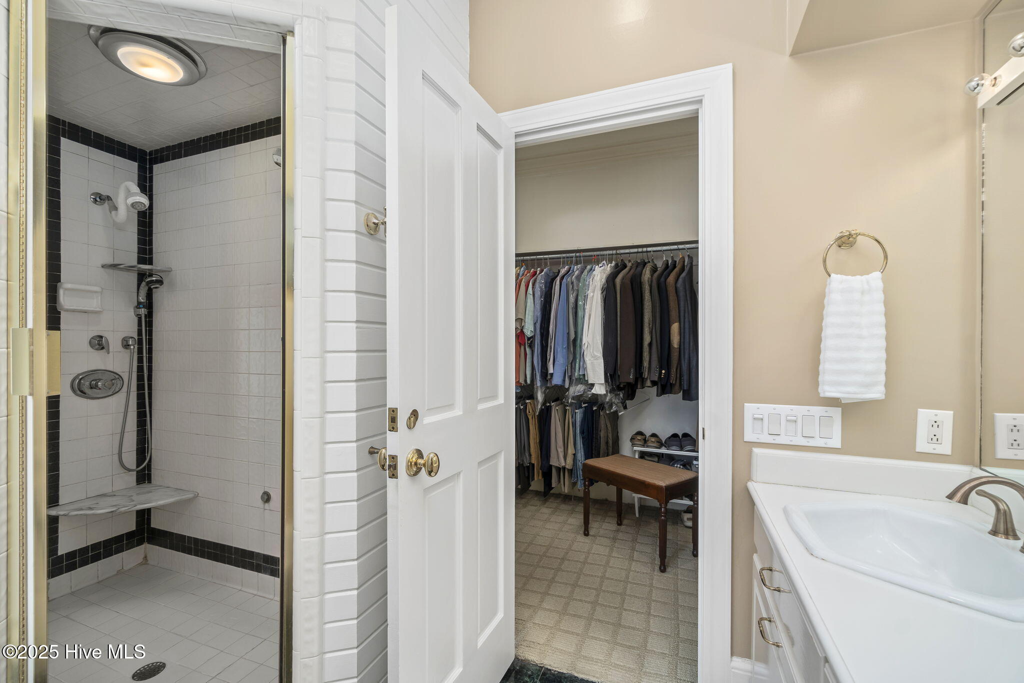 2902 Neuse River Drive