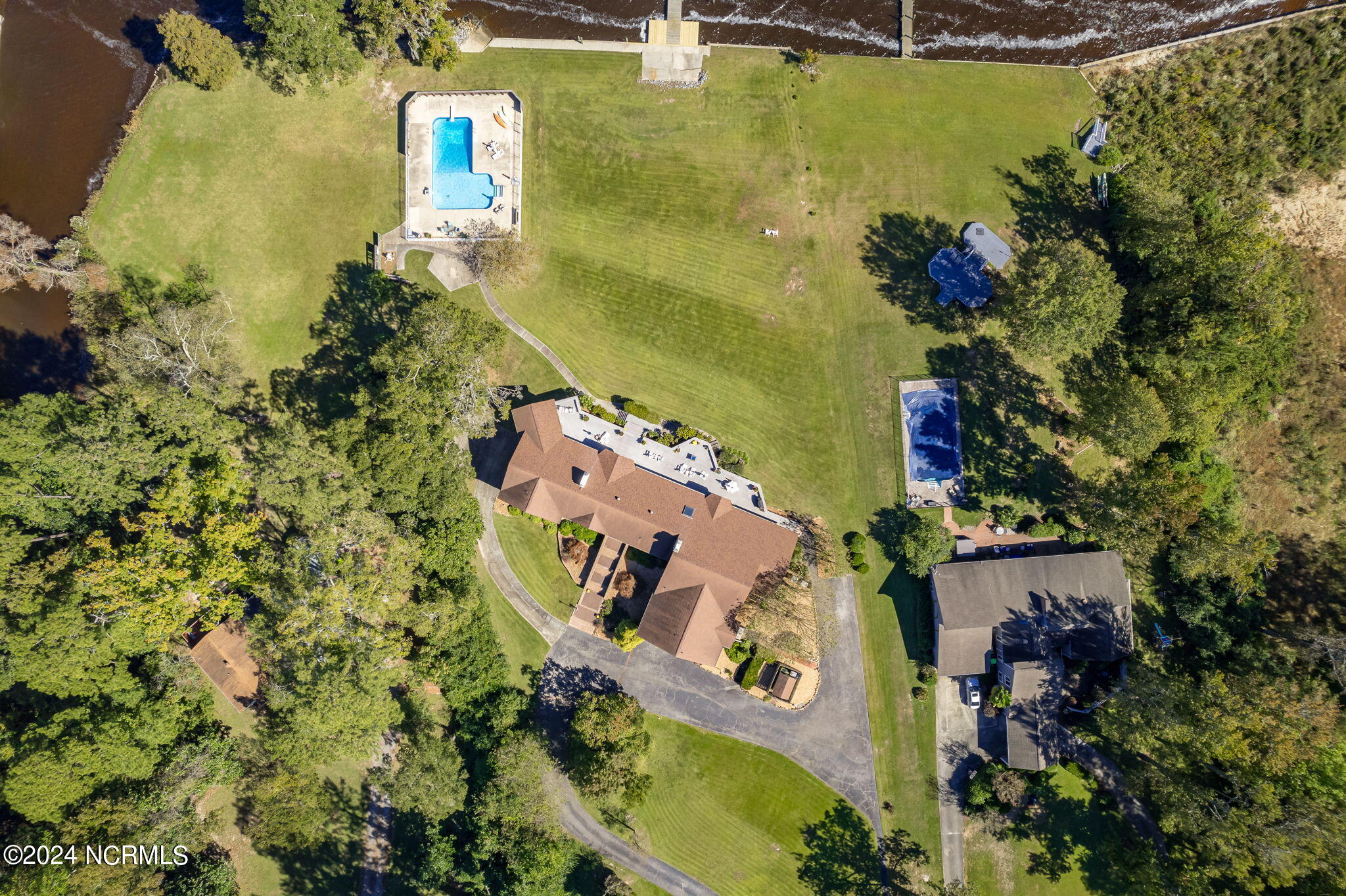 2902 Neuse River Drive