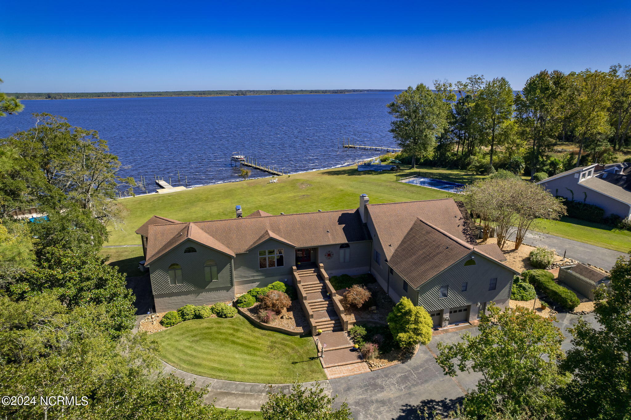 2902 Neuse River Drive