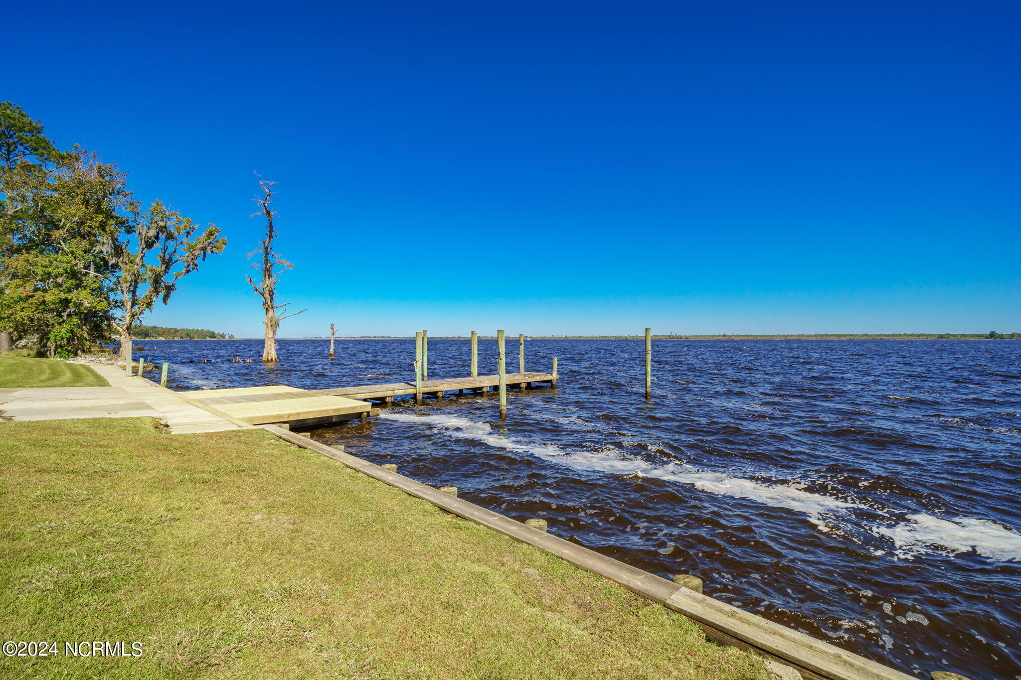 2902 Neuse River Drive