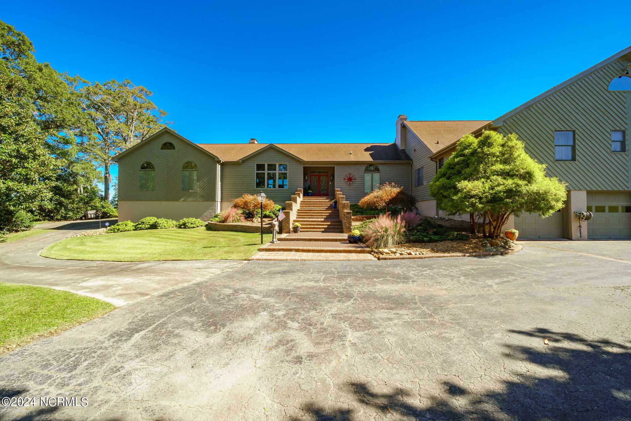 2902 Neuse River Drive