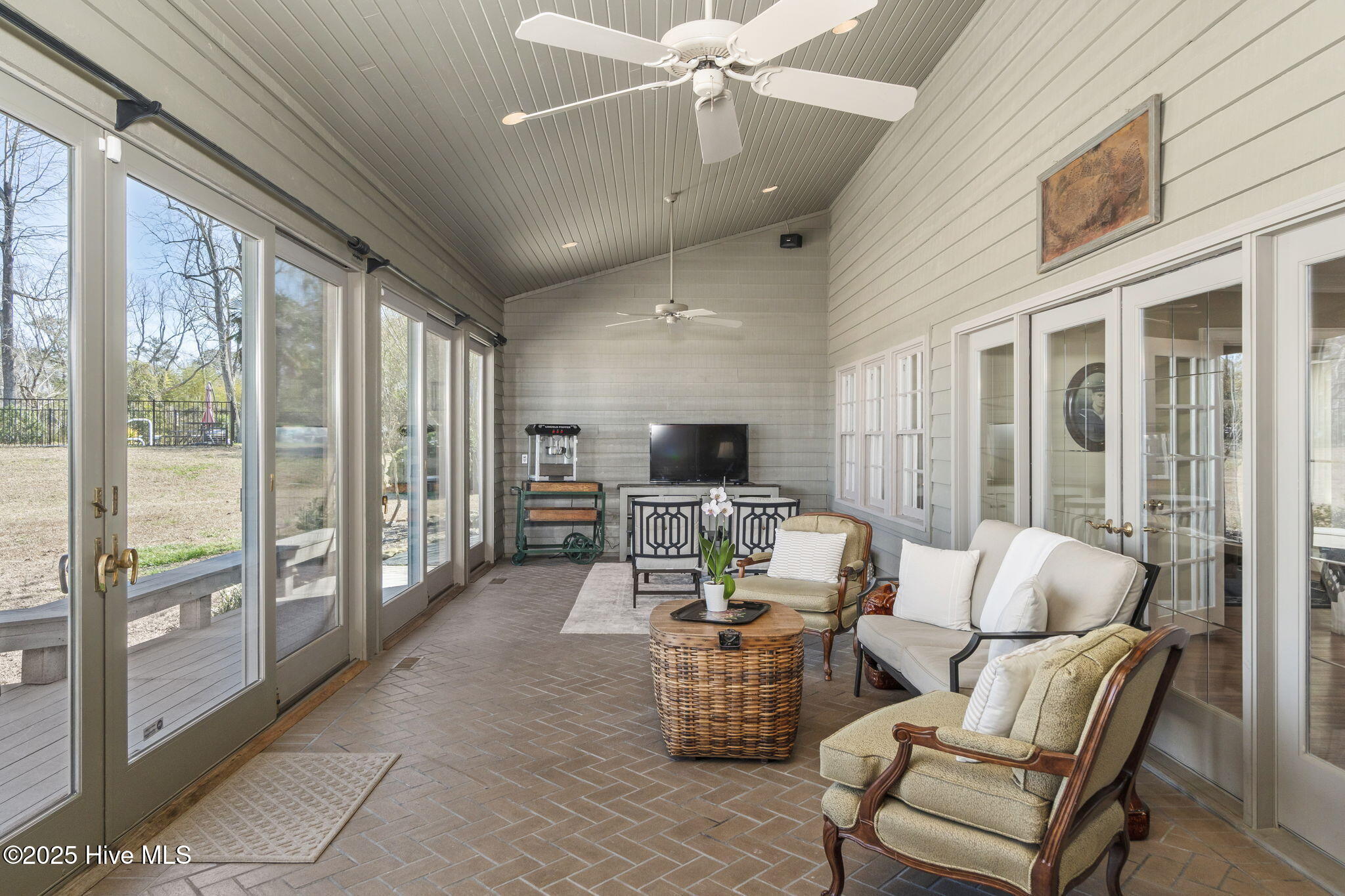 2902 Neuse River Drive