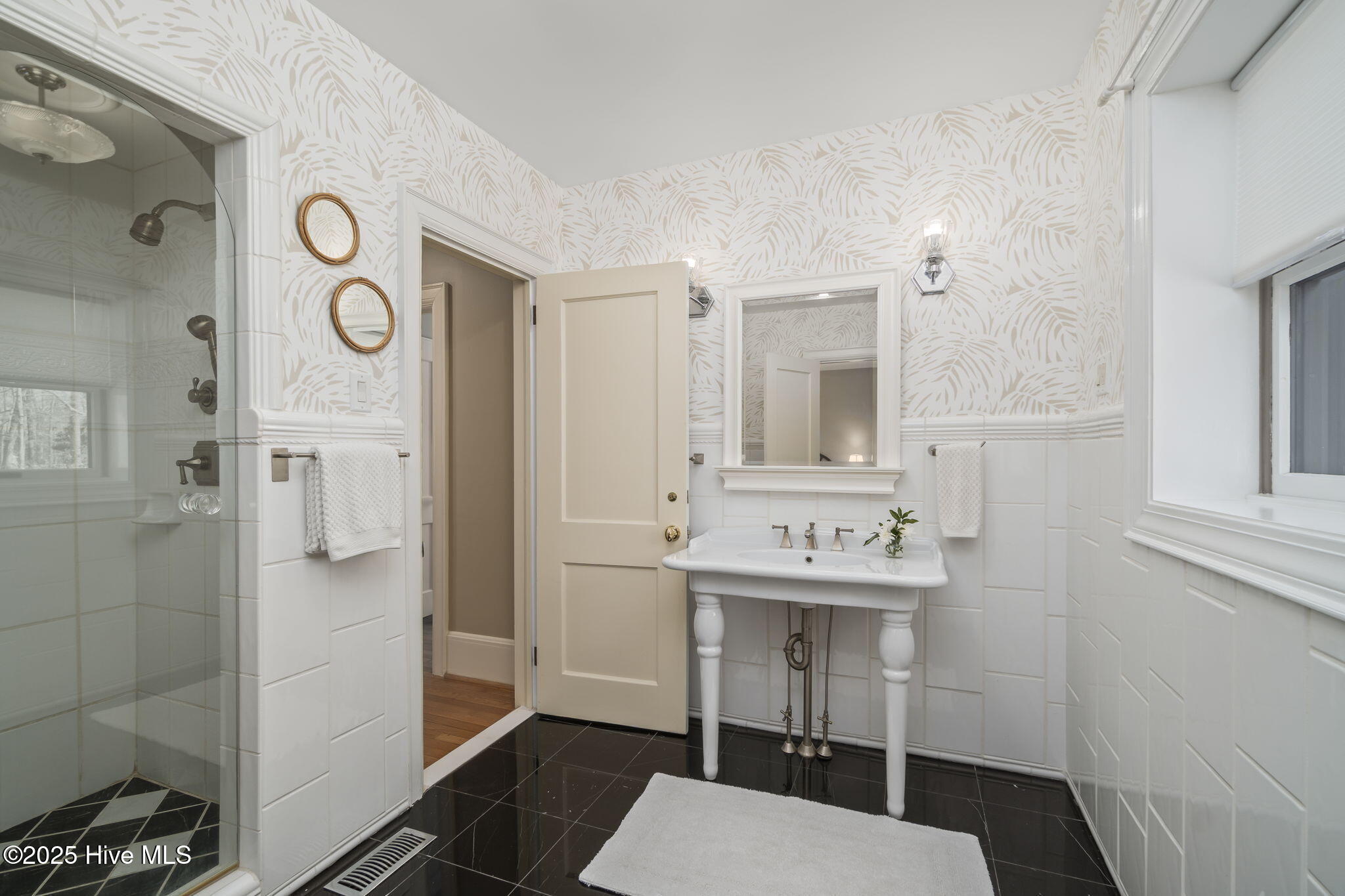 2902 Neuse River Drive