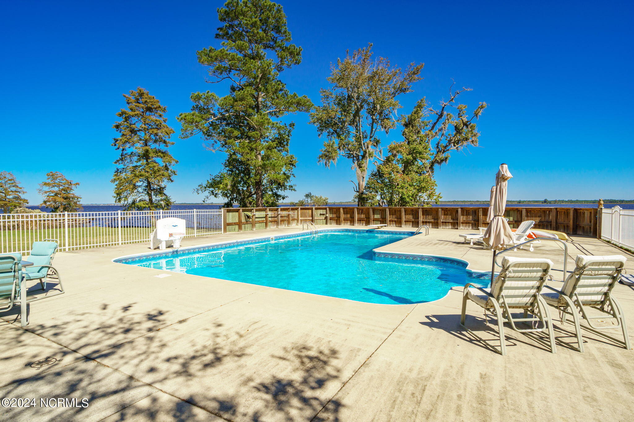 2902 Neuse River Drive