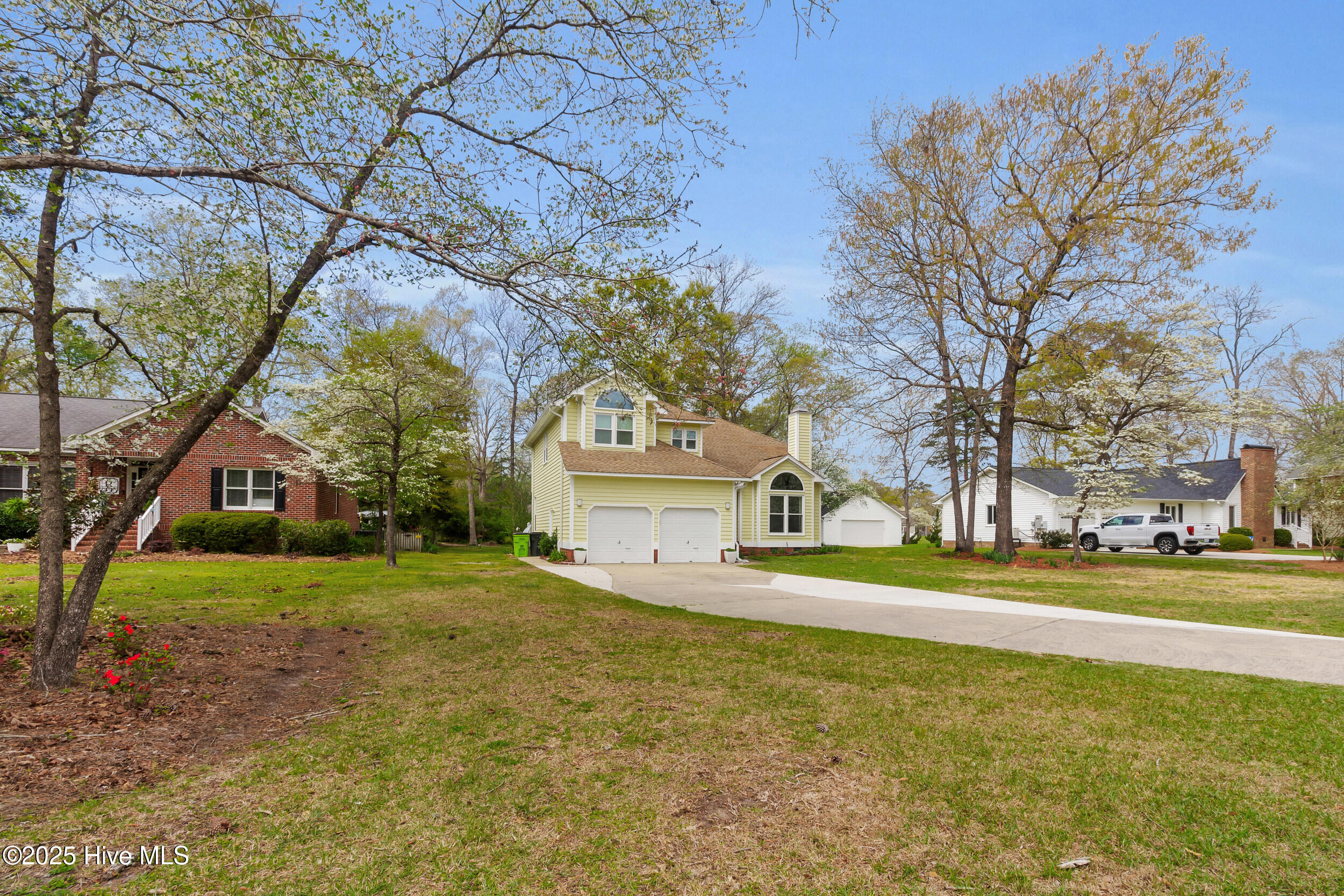 2314 Crestview Drive