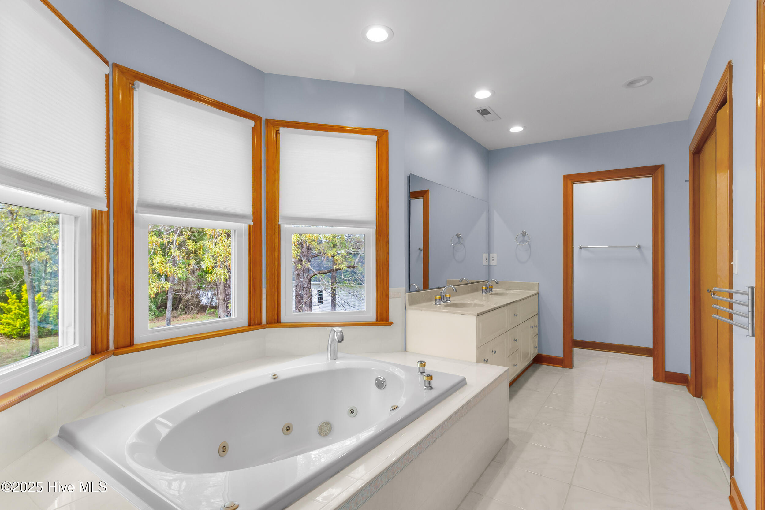 2314 Crestview Drive
