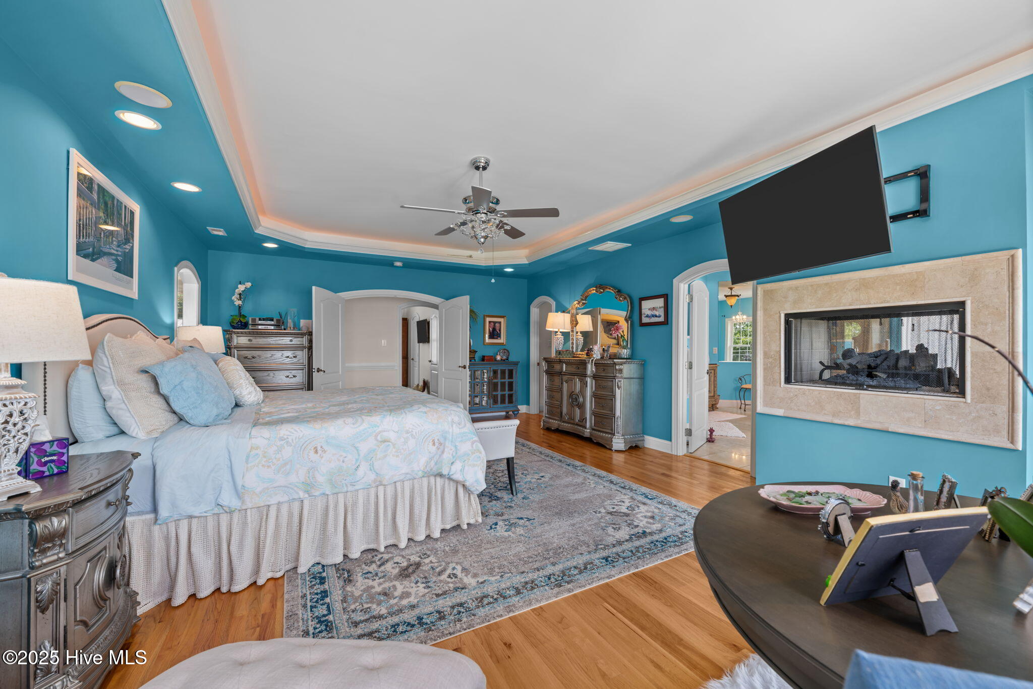 216 Drake Landing