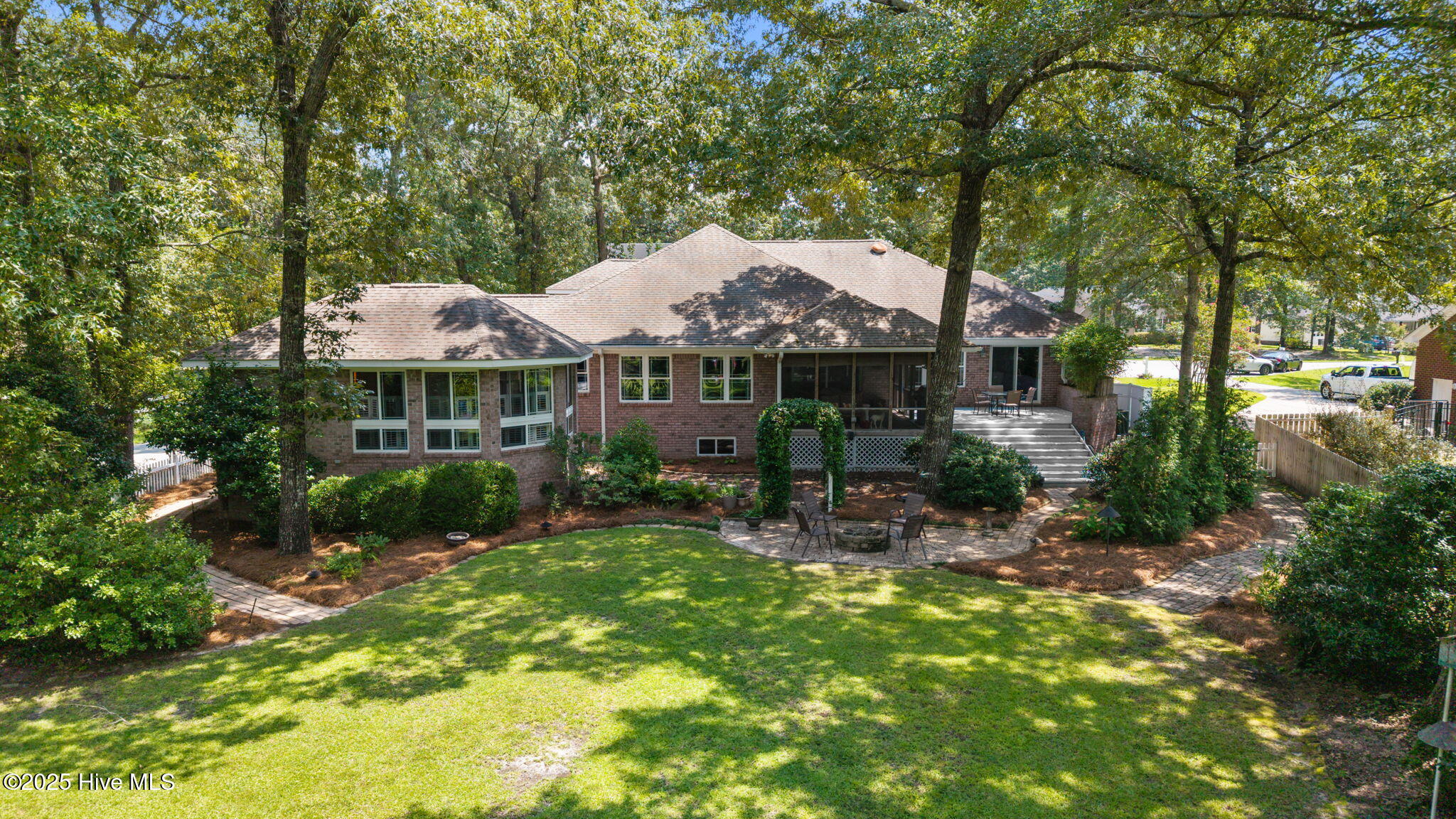 1875 Acorn Drive