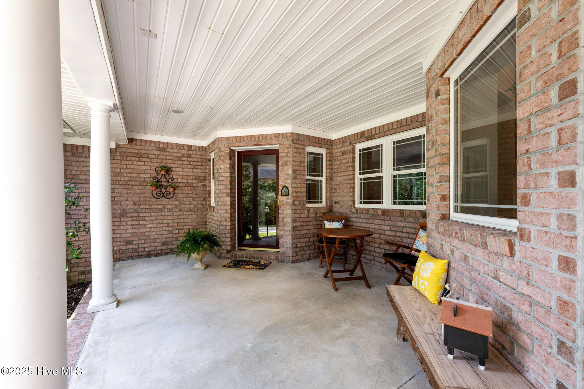 1875 Acorn Drive