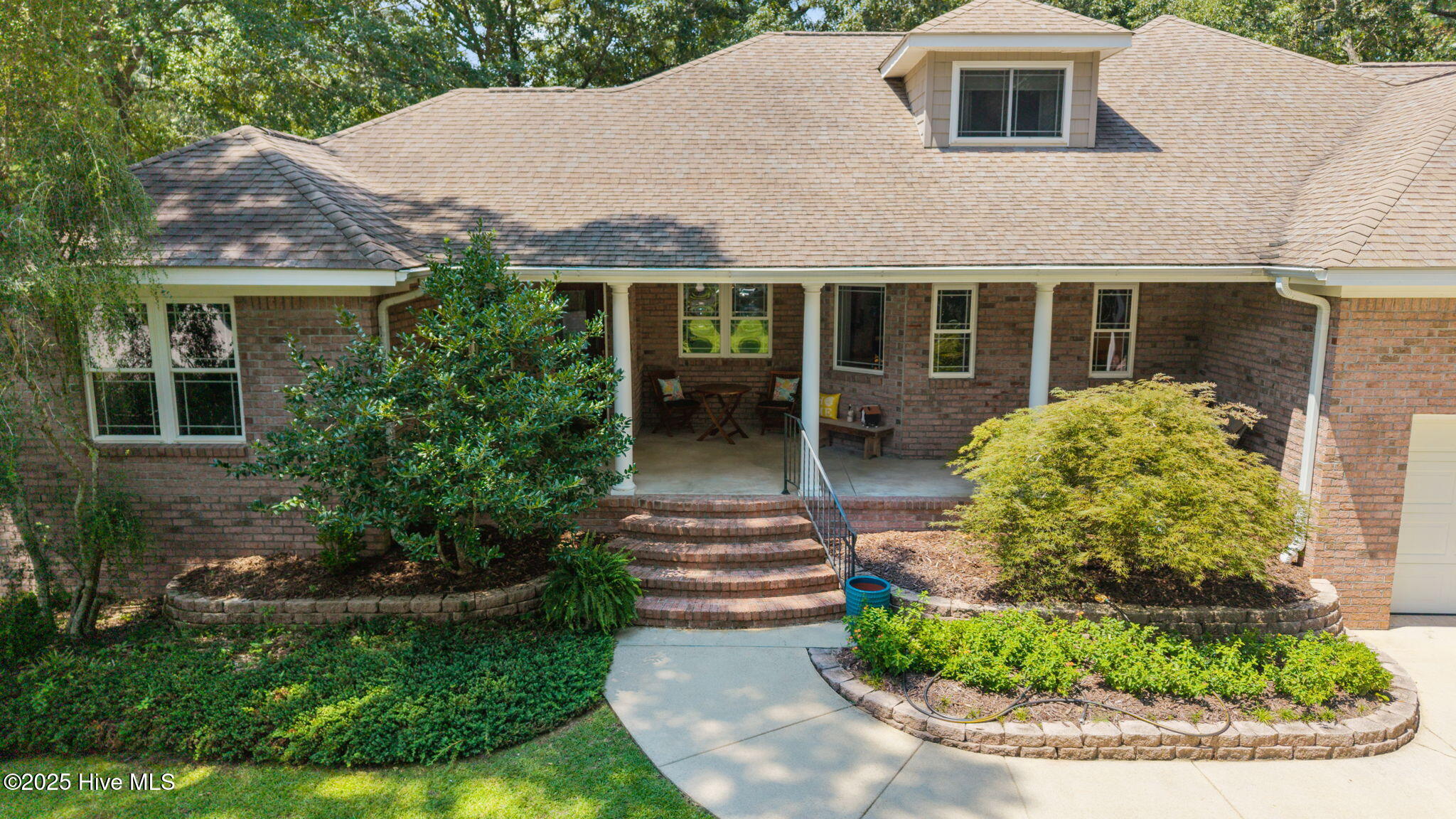 1875 Acorn Drive