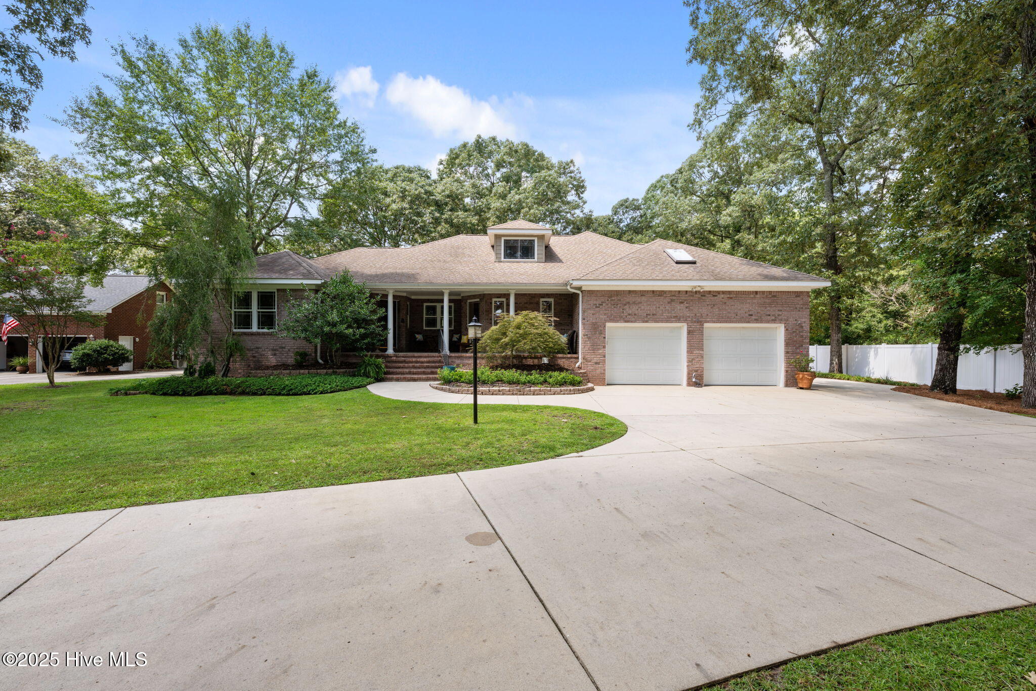 1875 Acorn Drive