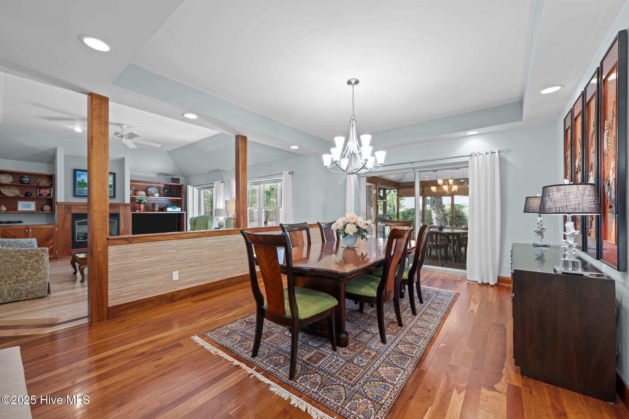 1875 Acorn Drive
